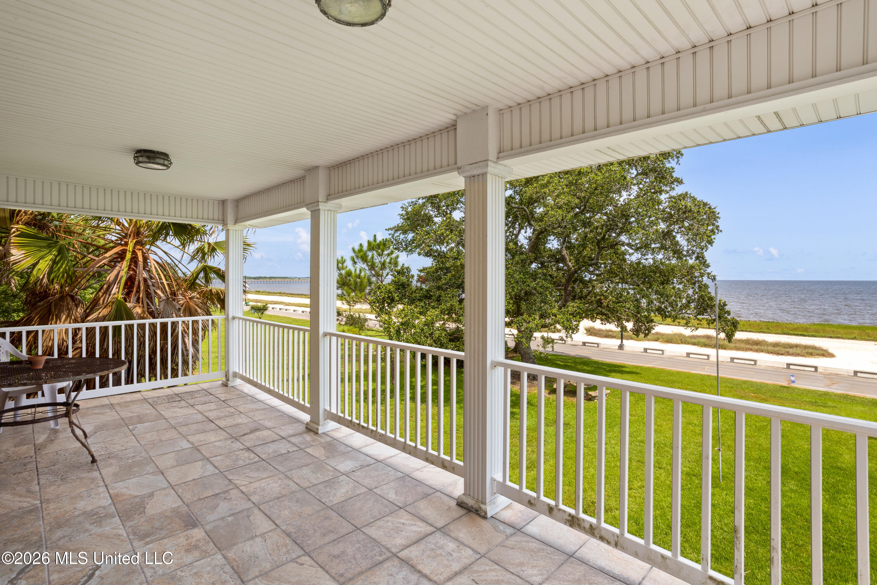 2211 Beach Boulevard Property Photo 4