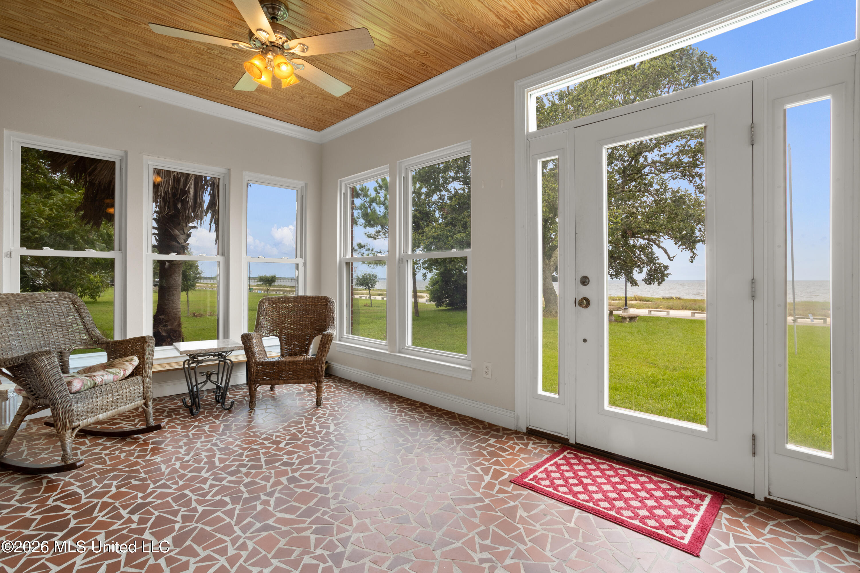 2211 Beach Boulevard Property Photo 5