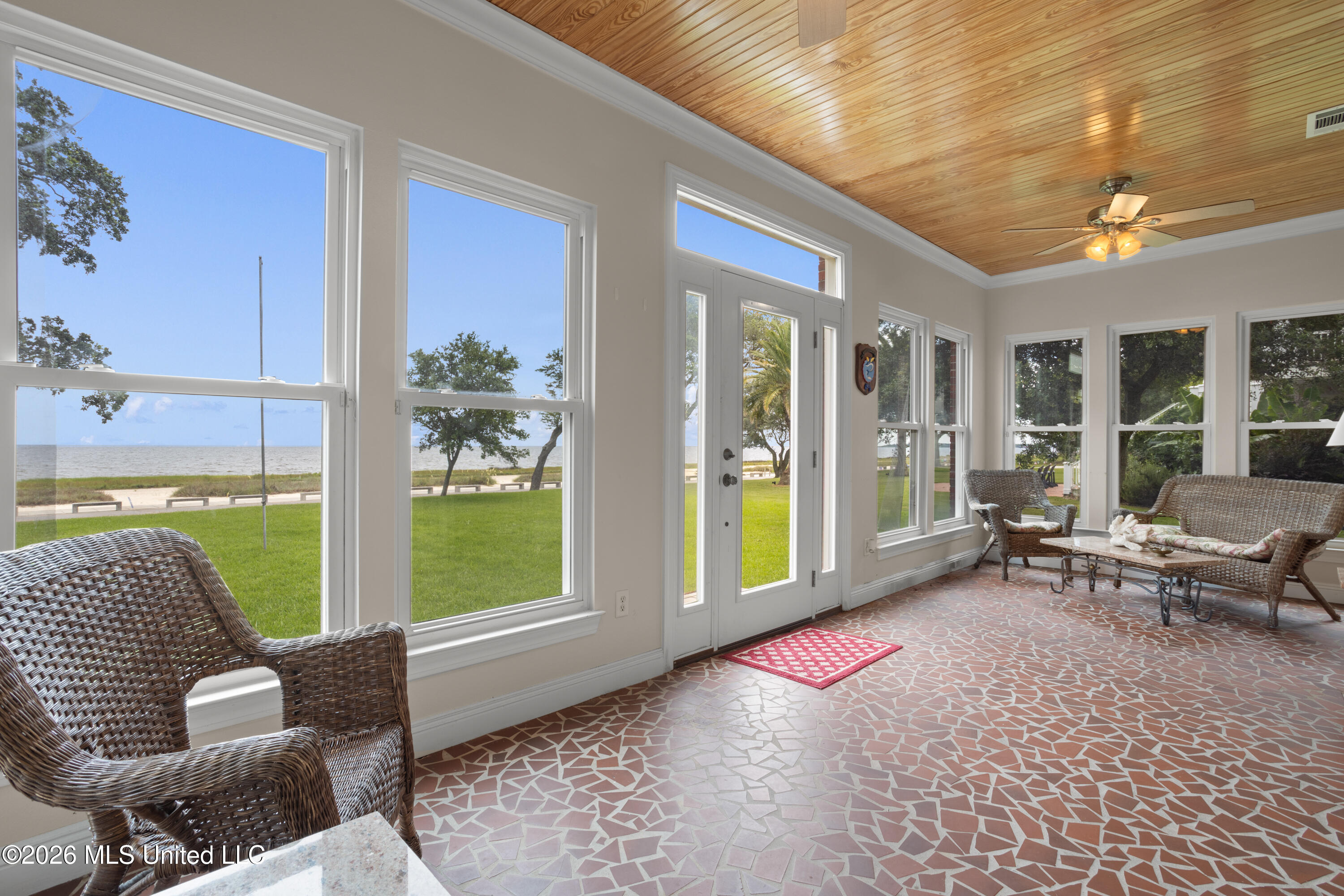 2211 Beach Boulevard Property Photo 7