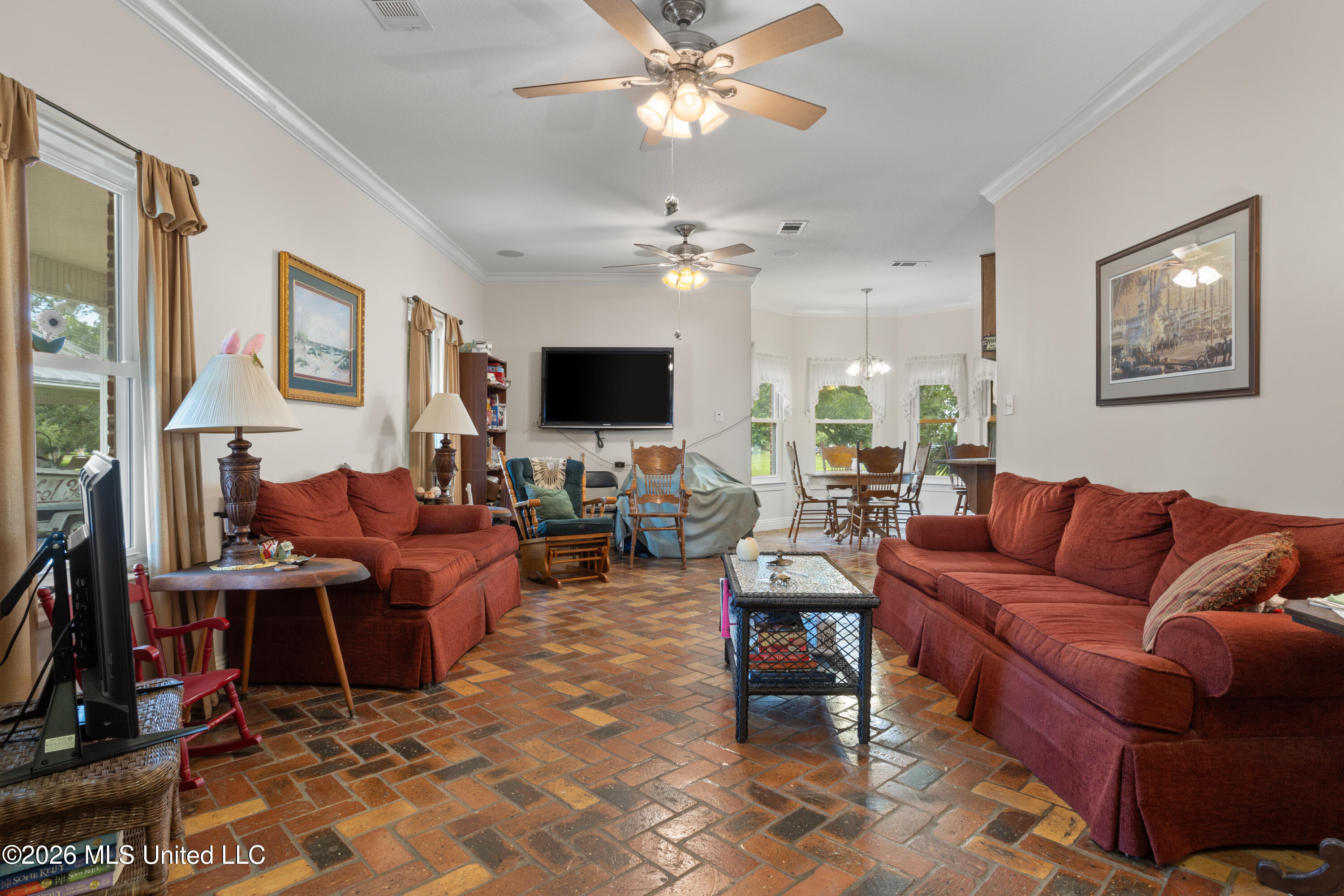 2211 Beach Boulevard Property Photo 12