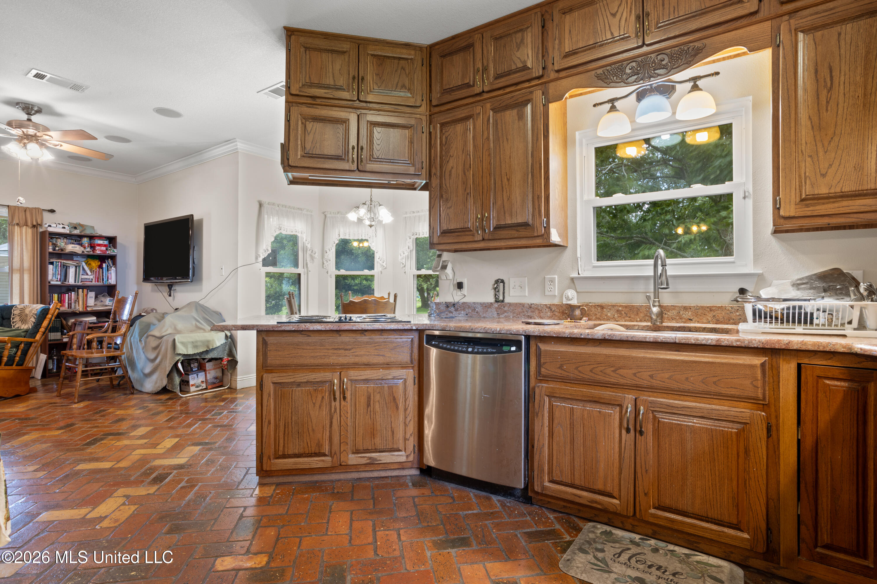 2211 Beach Boulevard Property Photo 20