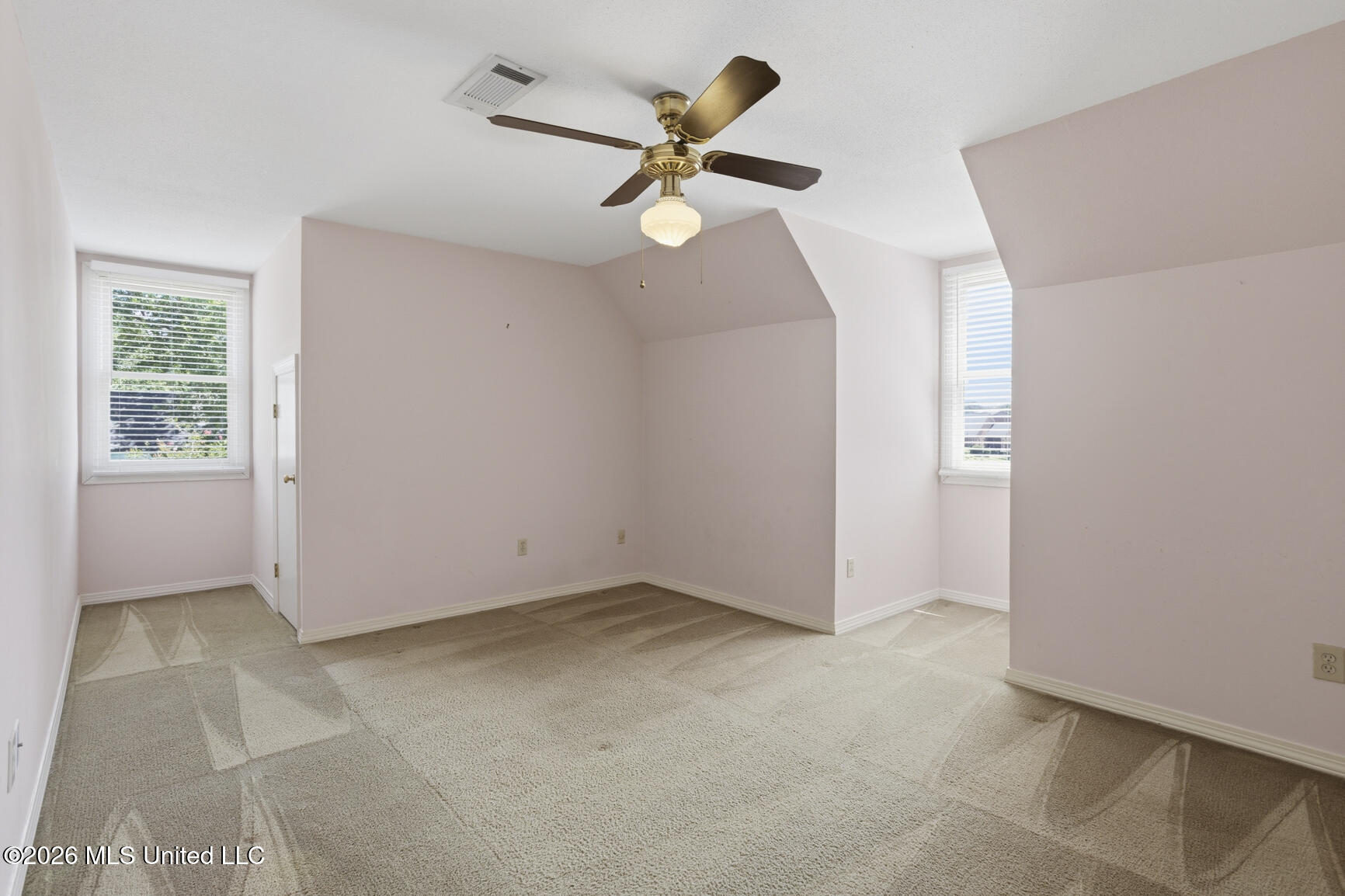10 Moss Forest Place Property Photo 32