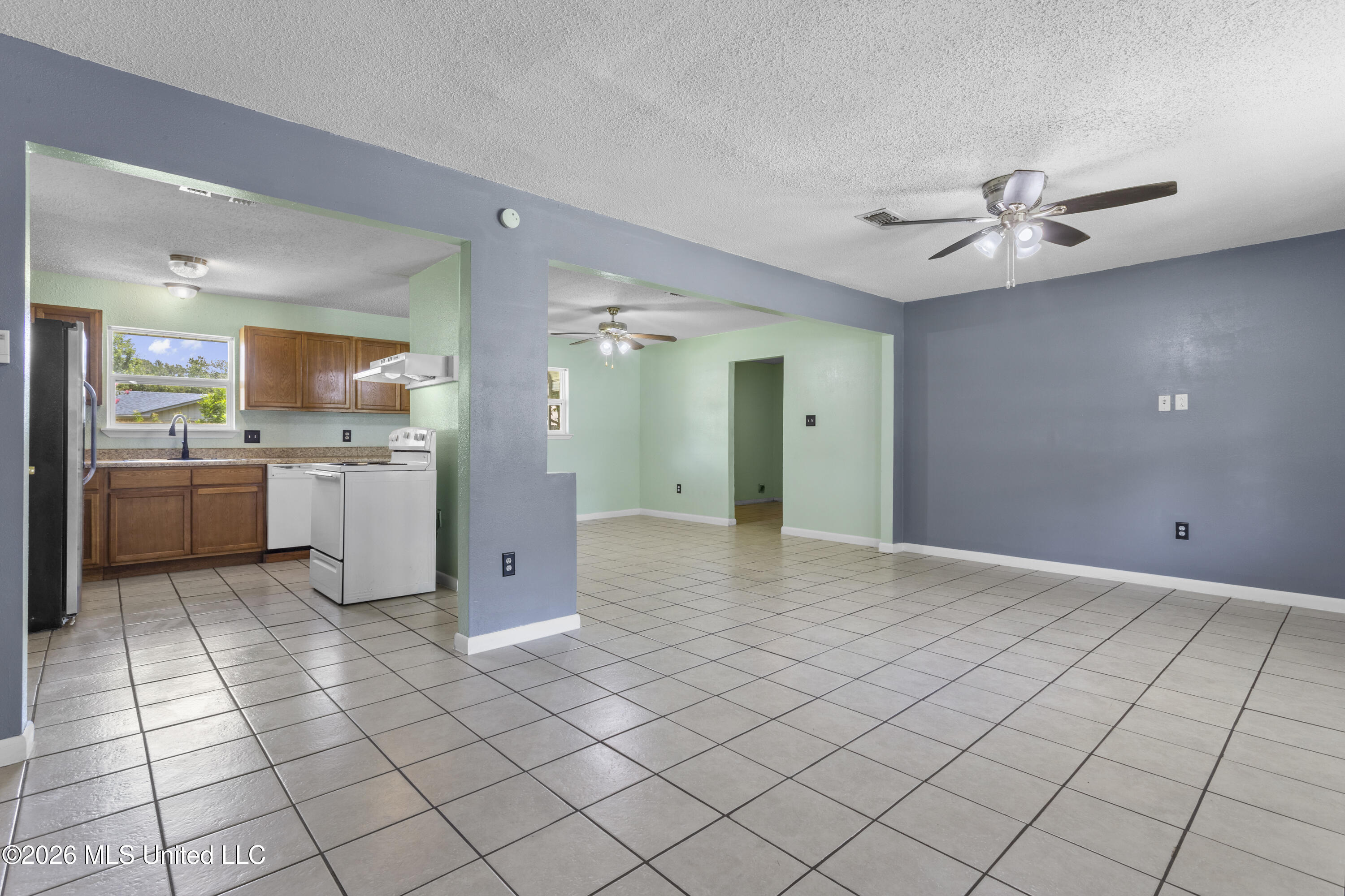57 Opal Cove Property Photo 8