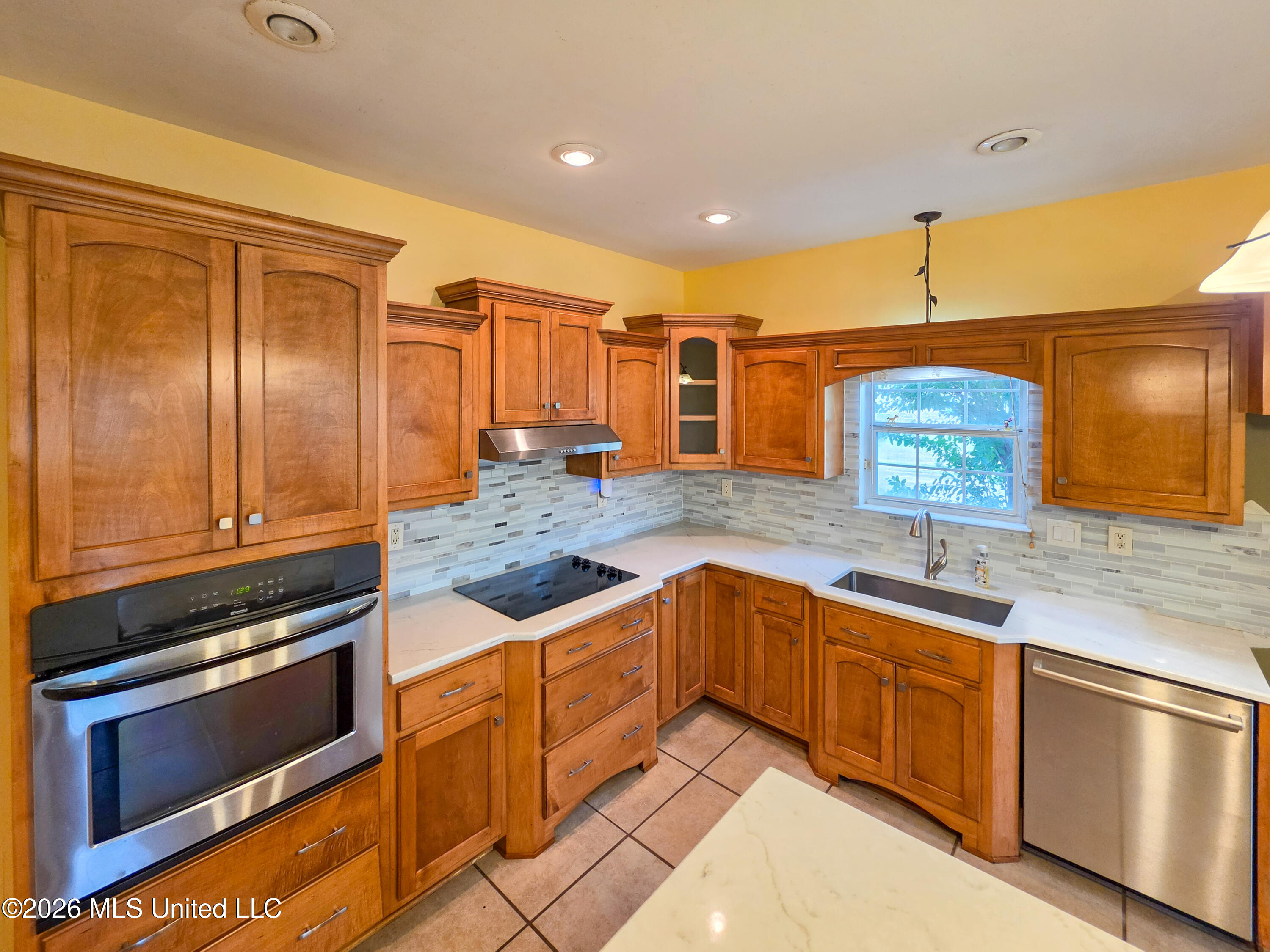 537 Golden Pond Drive Property Photo 20
