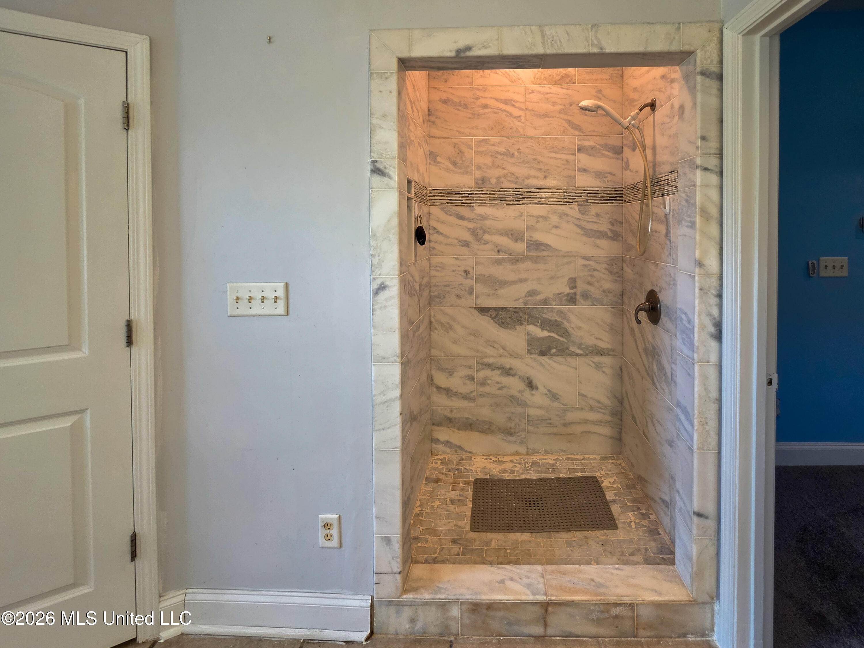 537 Golden Pond Drive Property Photo 29