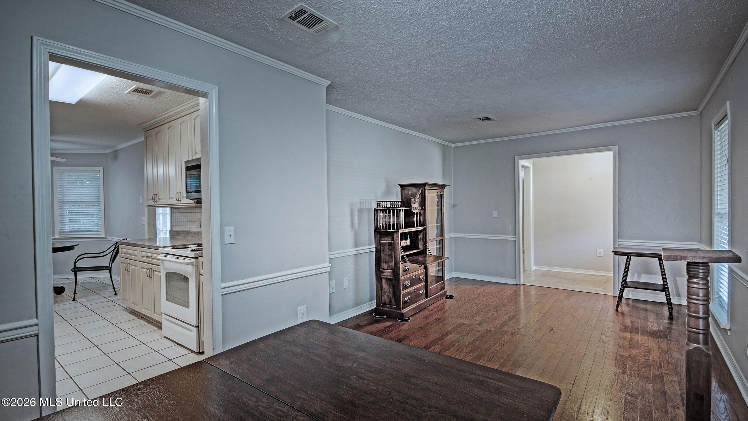 708 Benwick Drive Property Photo 15