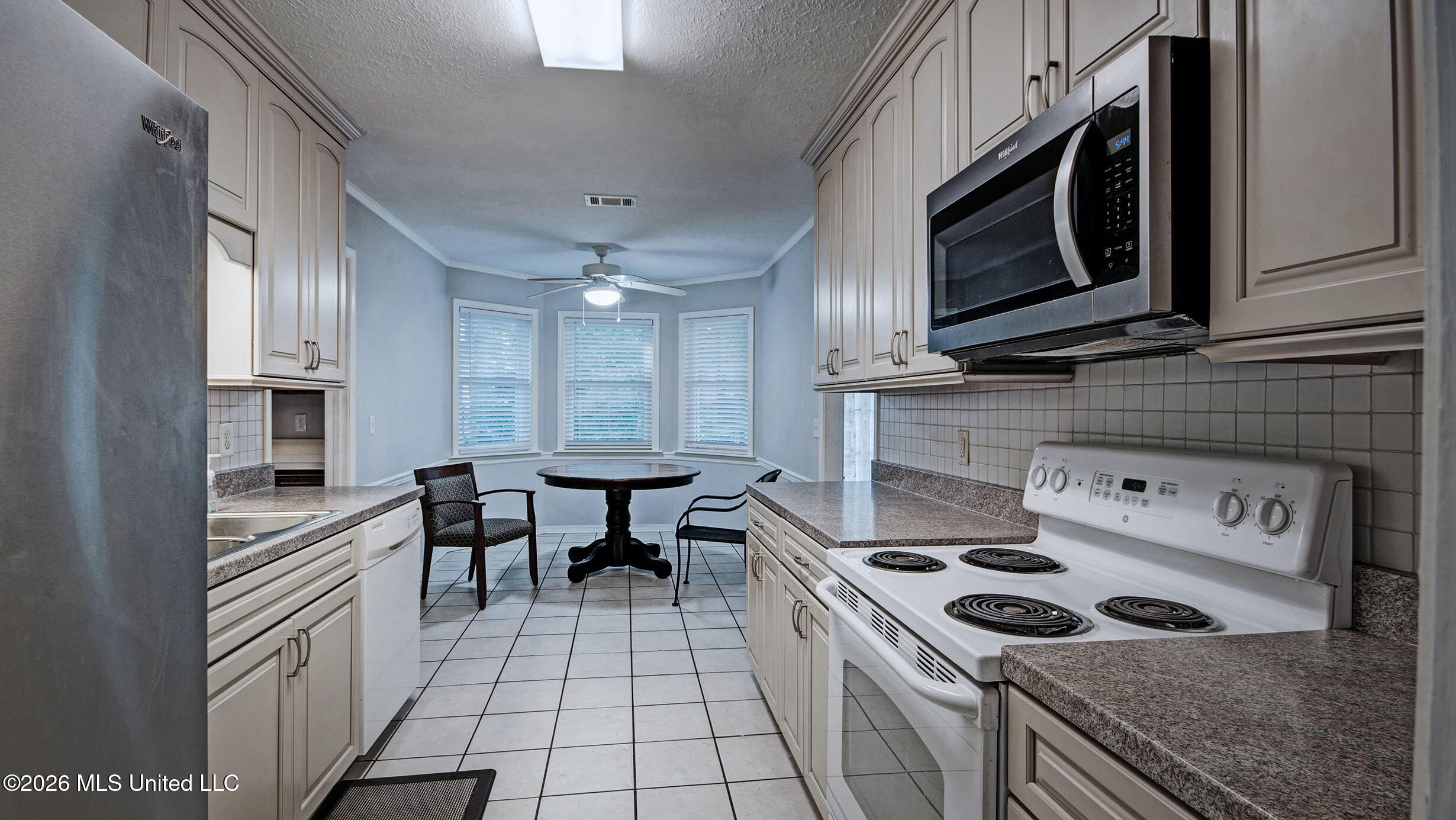 708 Benwick Drive Property Photo 17