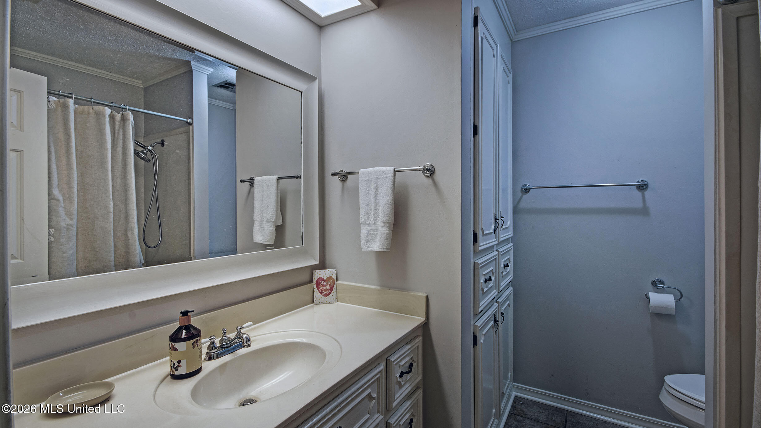 708 Benwick Drive Property Photo 27