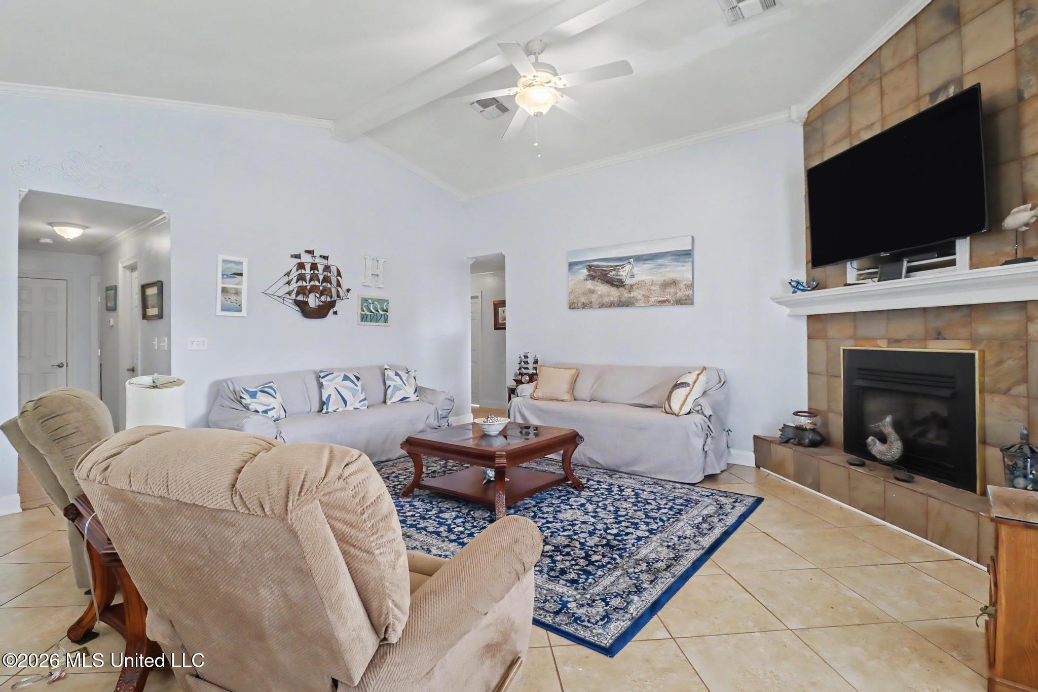 6215 Shawnee Street Property Photo 5