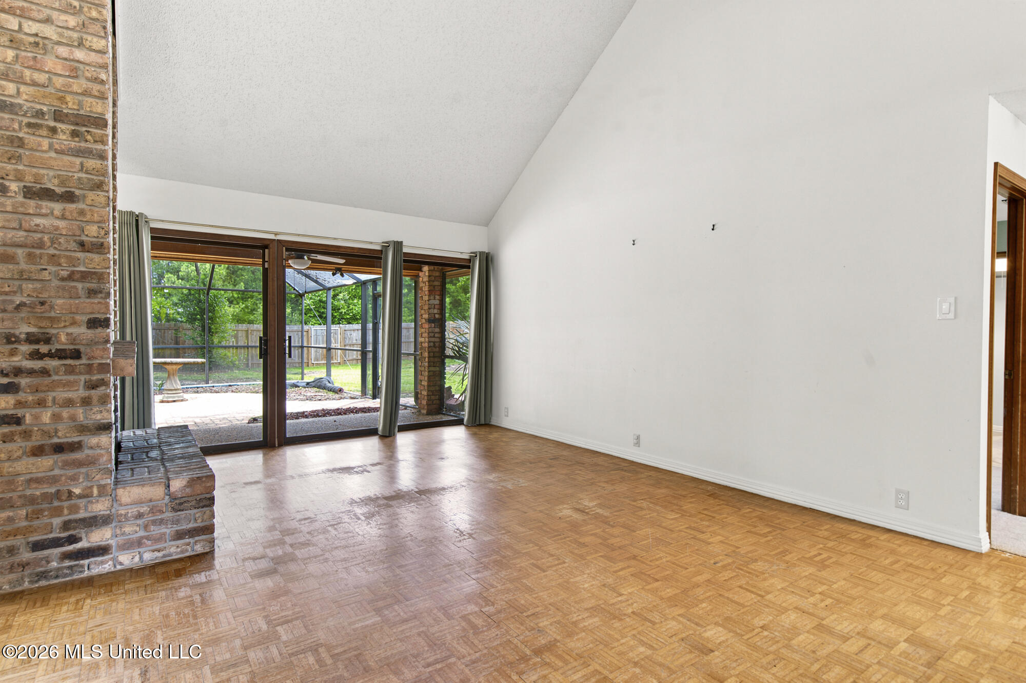 326 Fairview Drive Property Photo 7