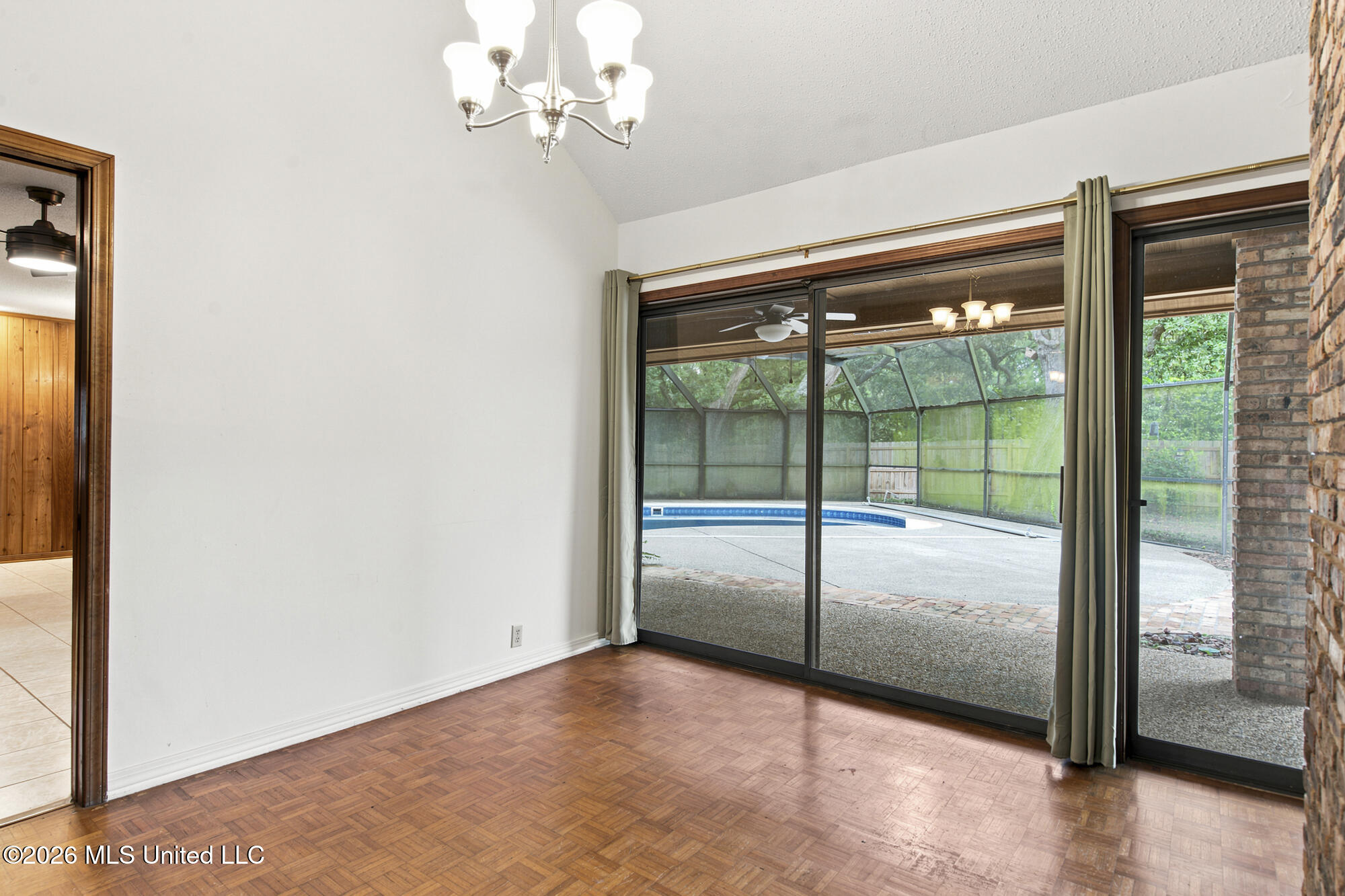 326 Fairview Drive Property Photo 8