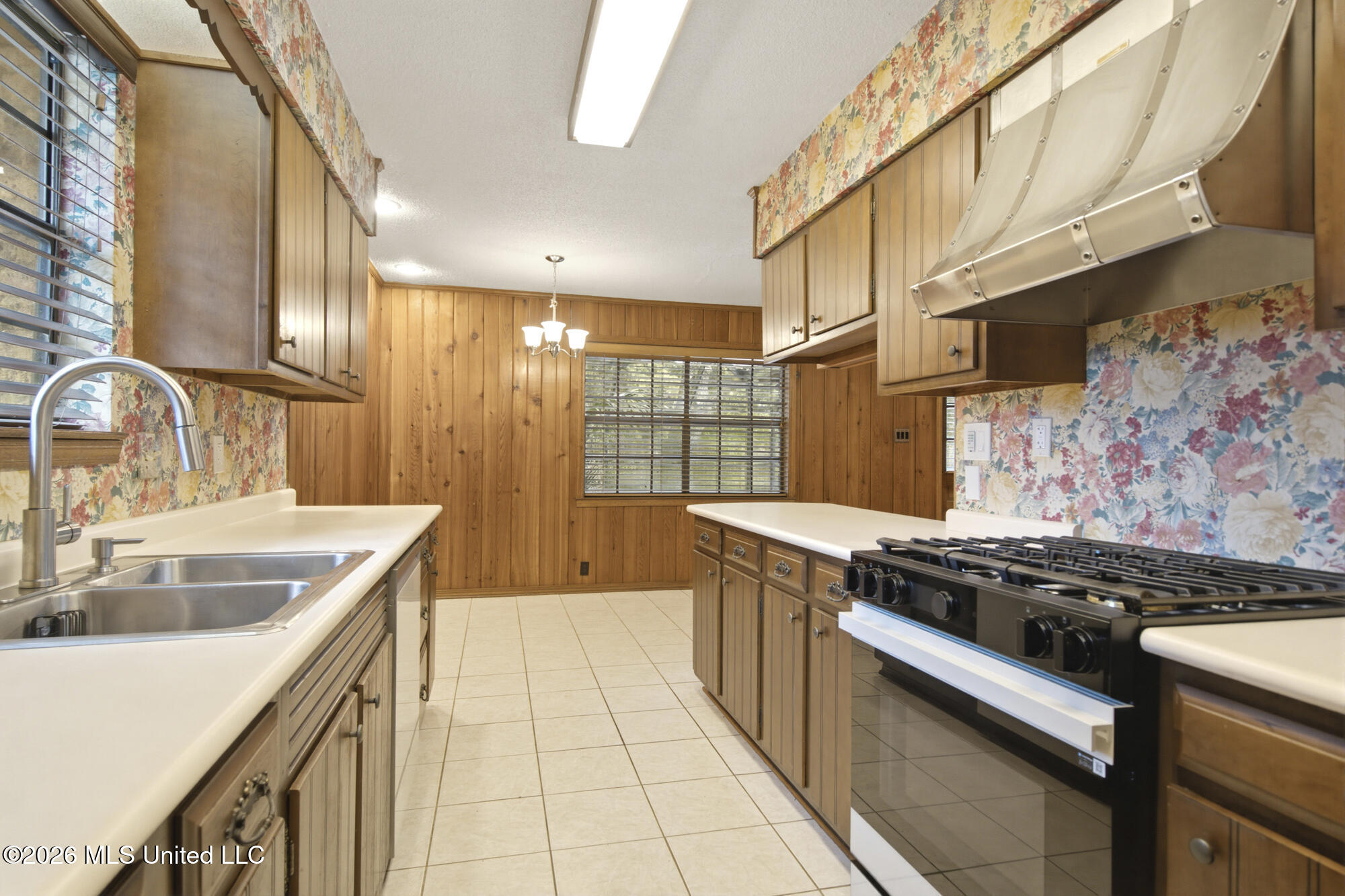 326 Fairview Drive Property Photo 18