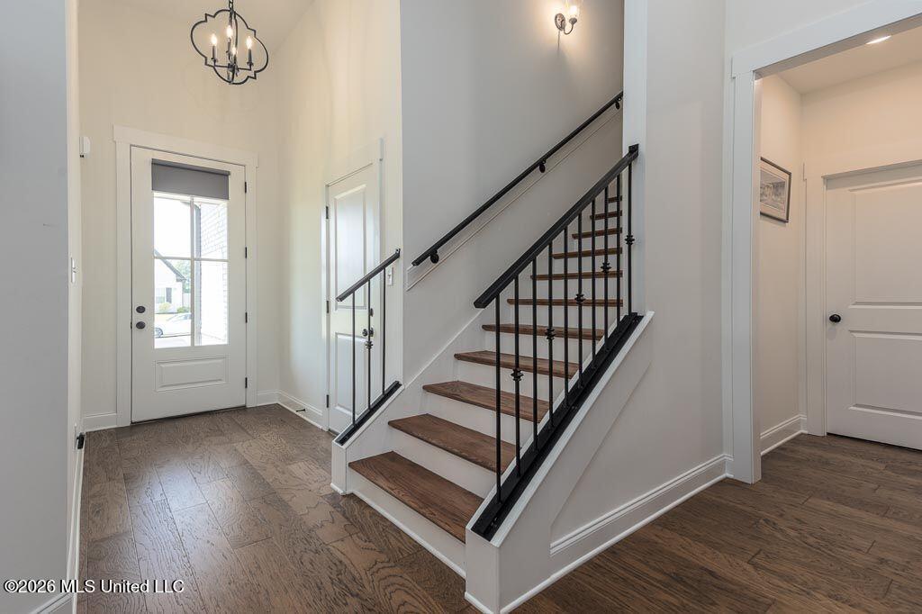 7620 Crosswinds Boulevard Property Photo 4