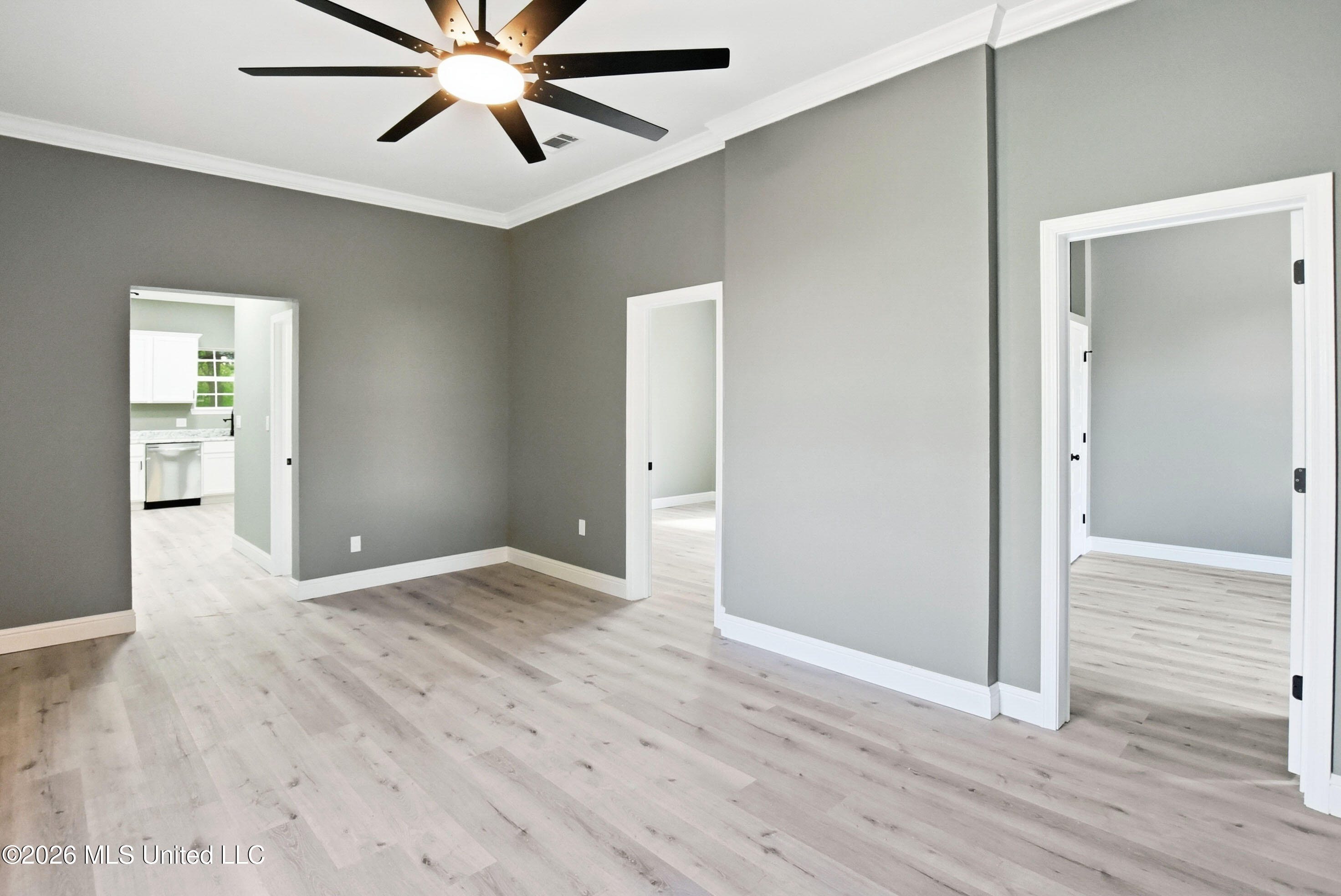 411 Henry Avenue Property Photo 4