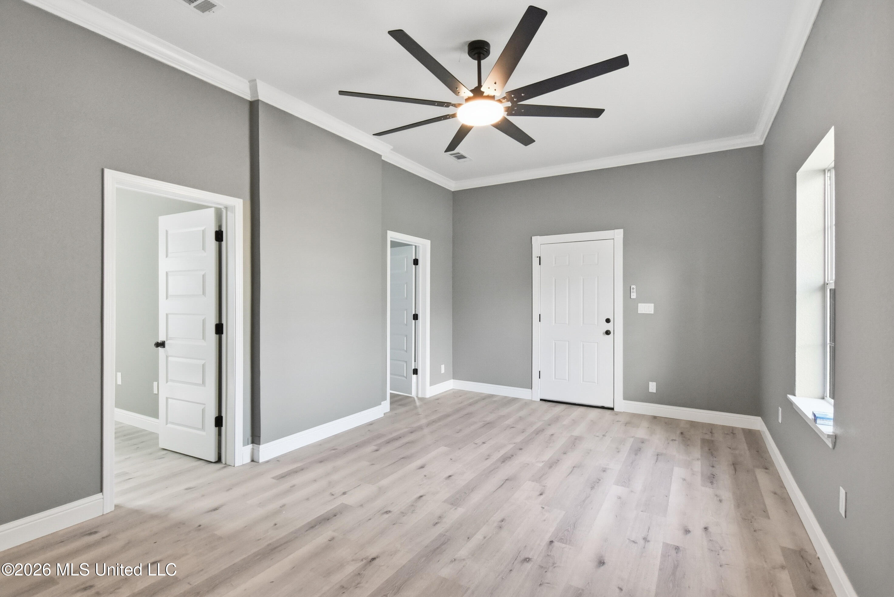 411 Henry Avenue Property Photo 6