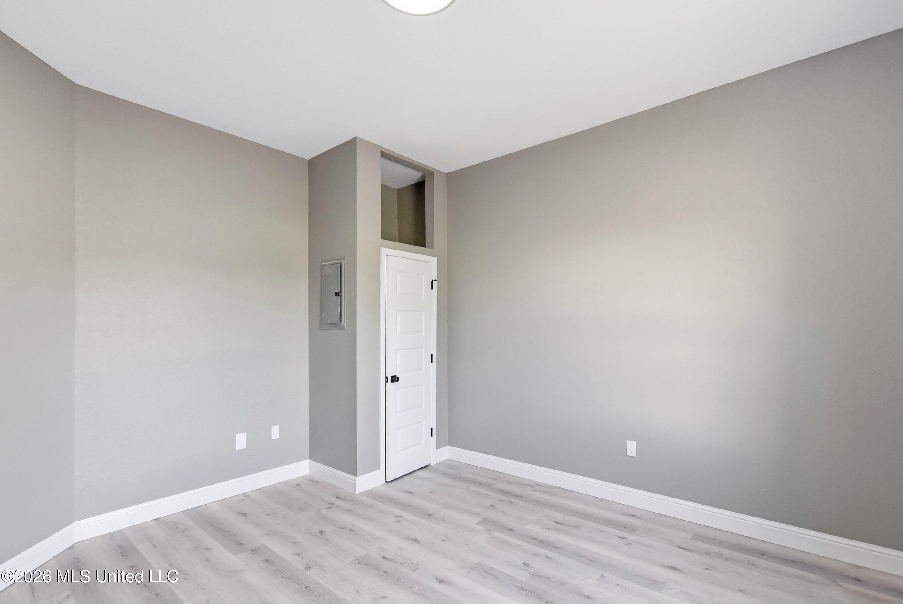 411 Henry Avenue Property Photo 14