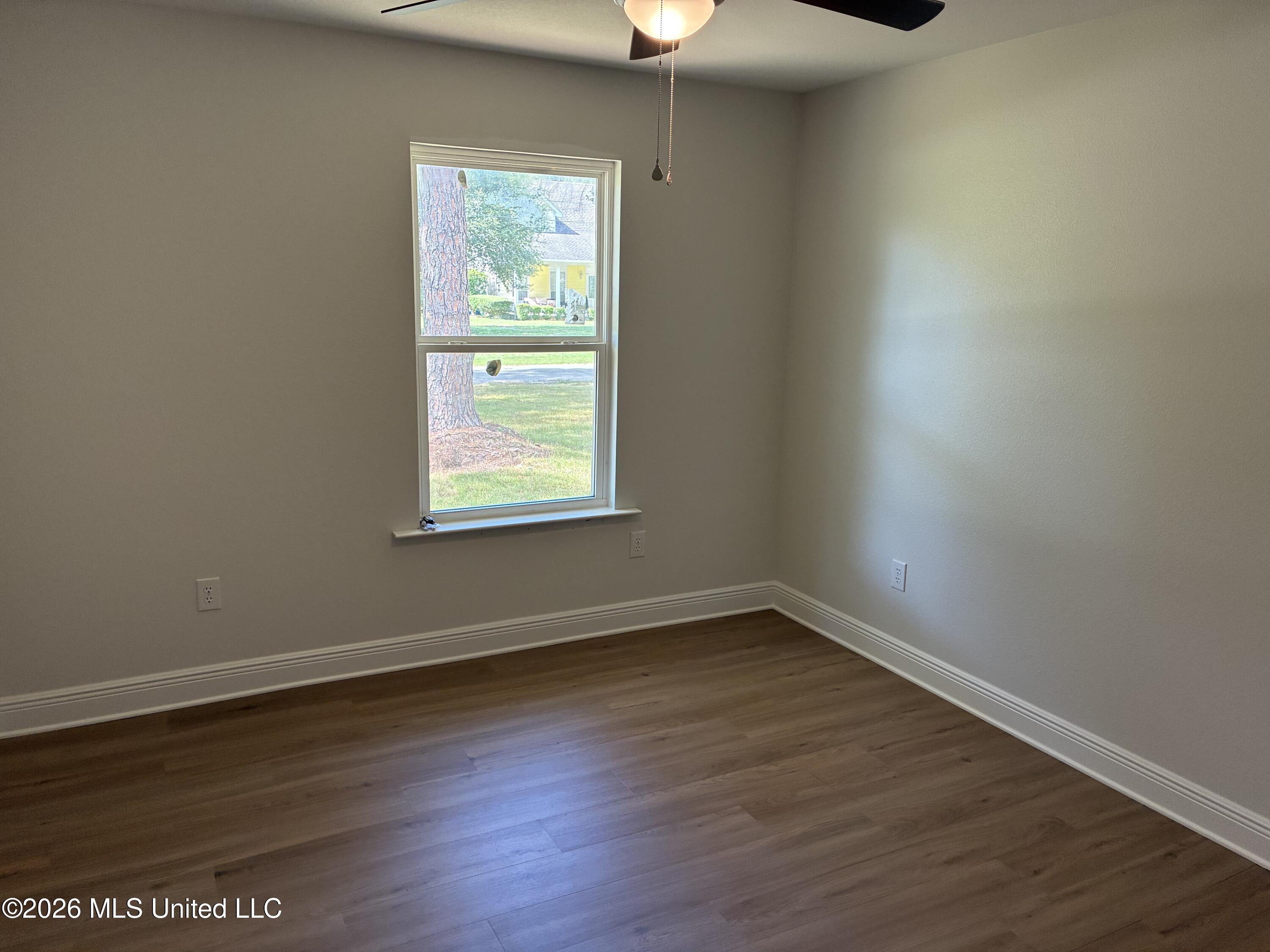 12908 Dixie Hill Drive Property Photo 14