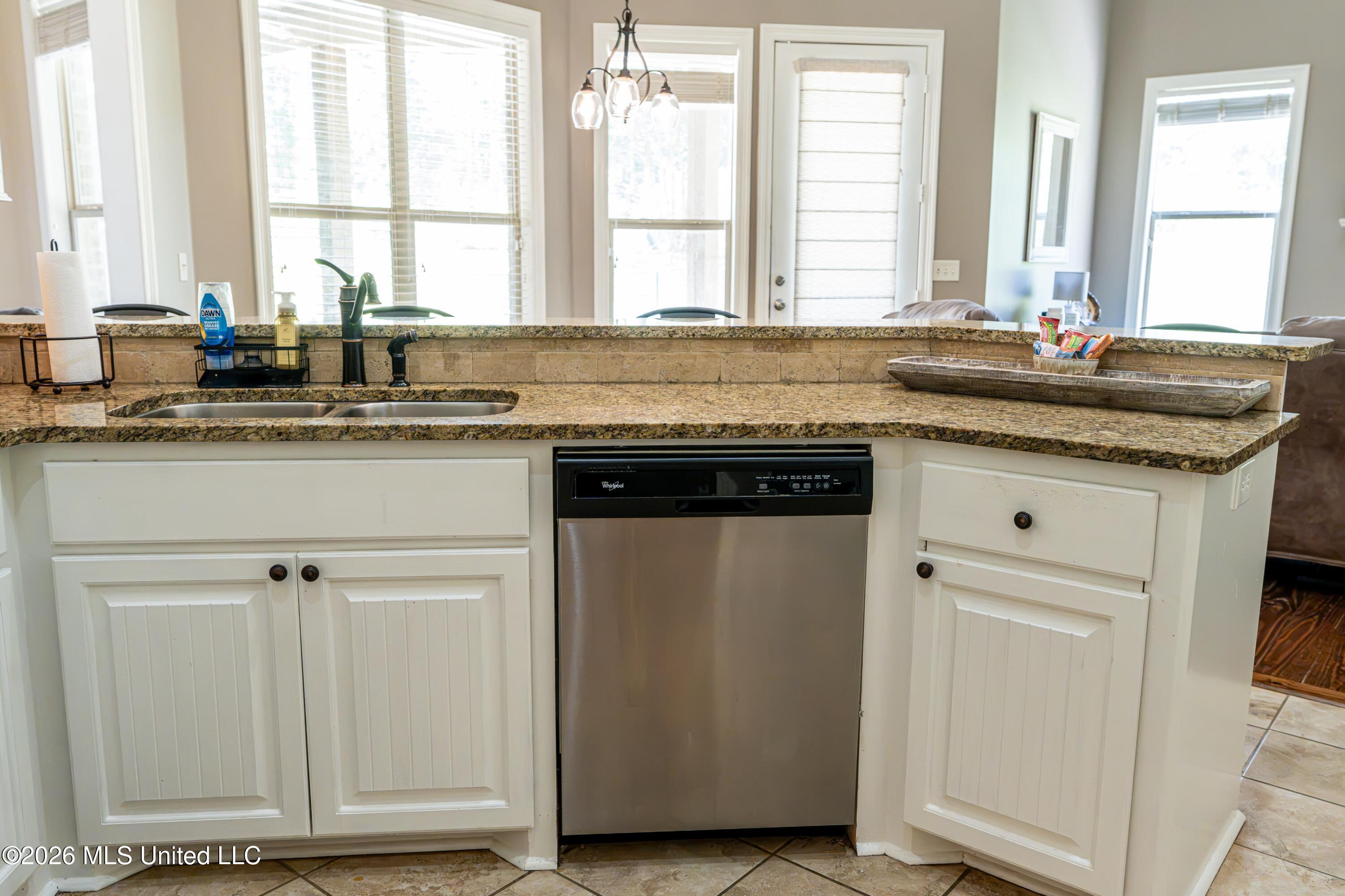 6926 Moak Road Property Photo 9