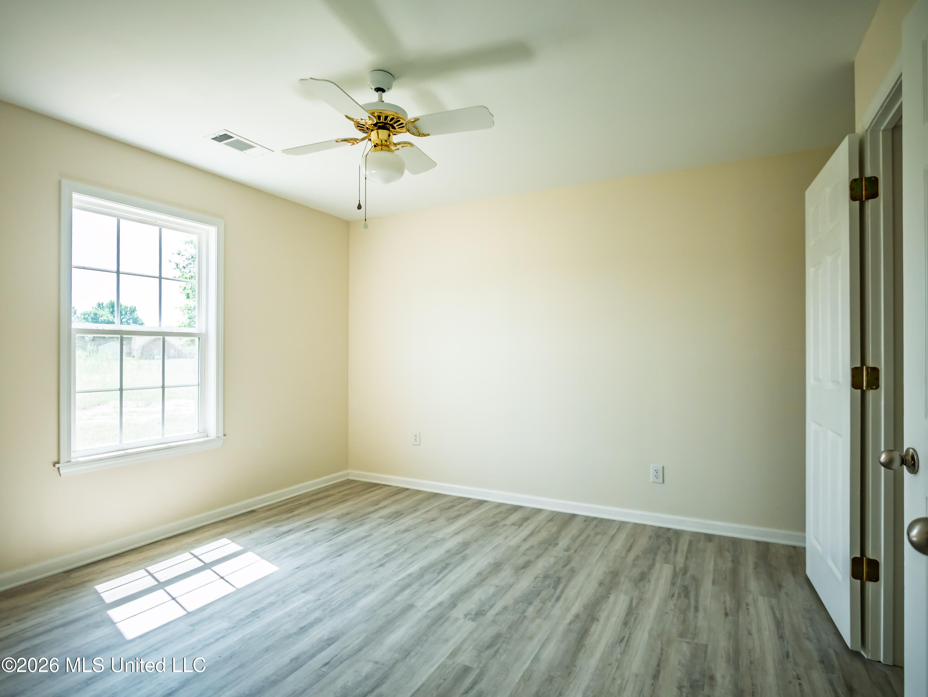 71b Parker Road Property Photo 6