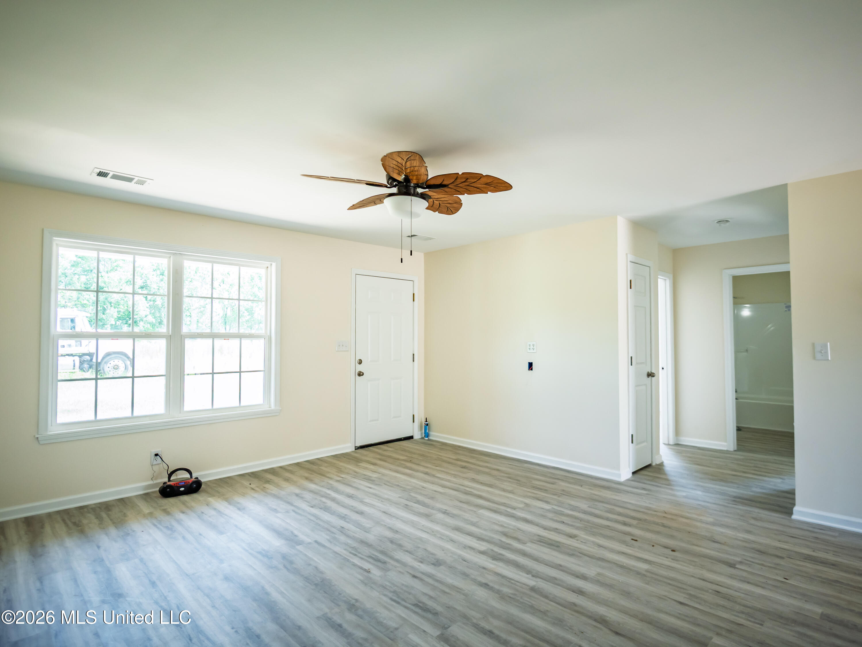 71b Parker Road Property Photo 9