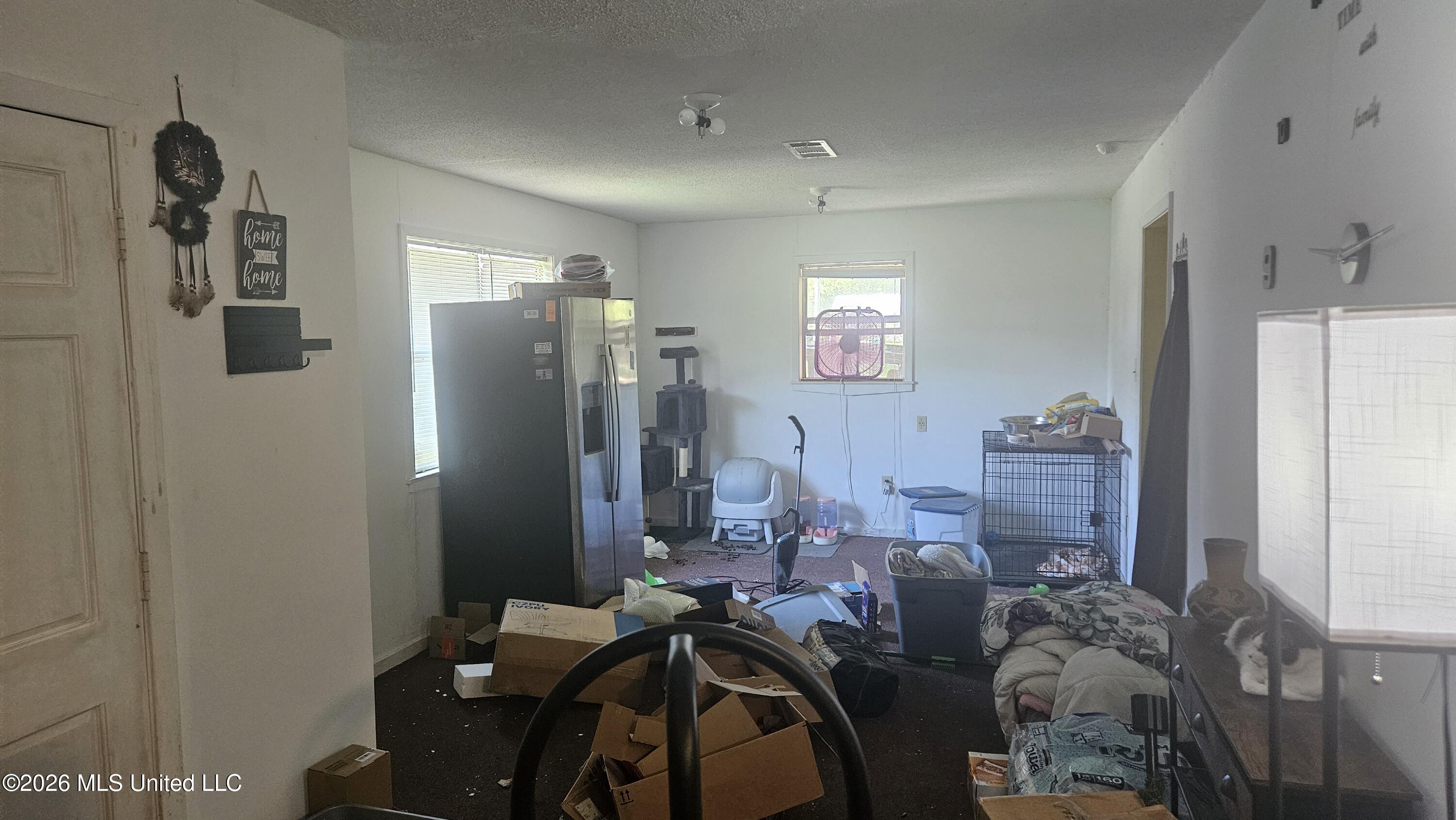 405 W 11th Street Property Photo 18