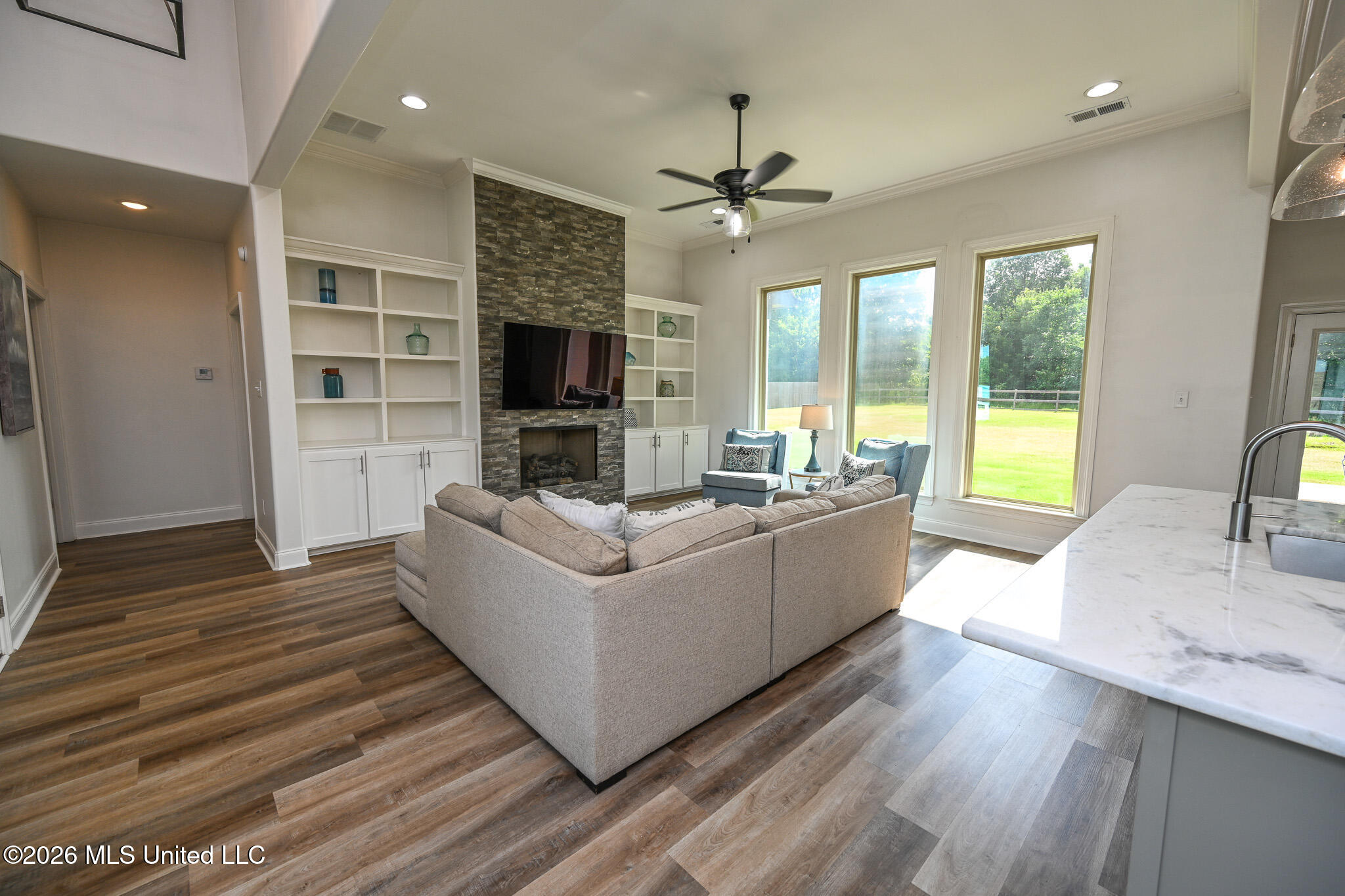 730 Moore Loop Property Photo 11