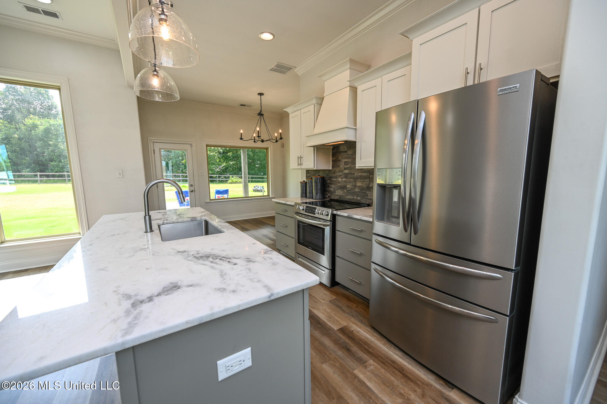 730 Moore Loop Property Photo 19
