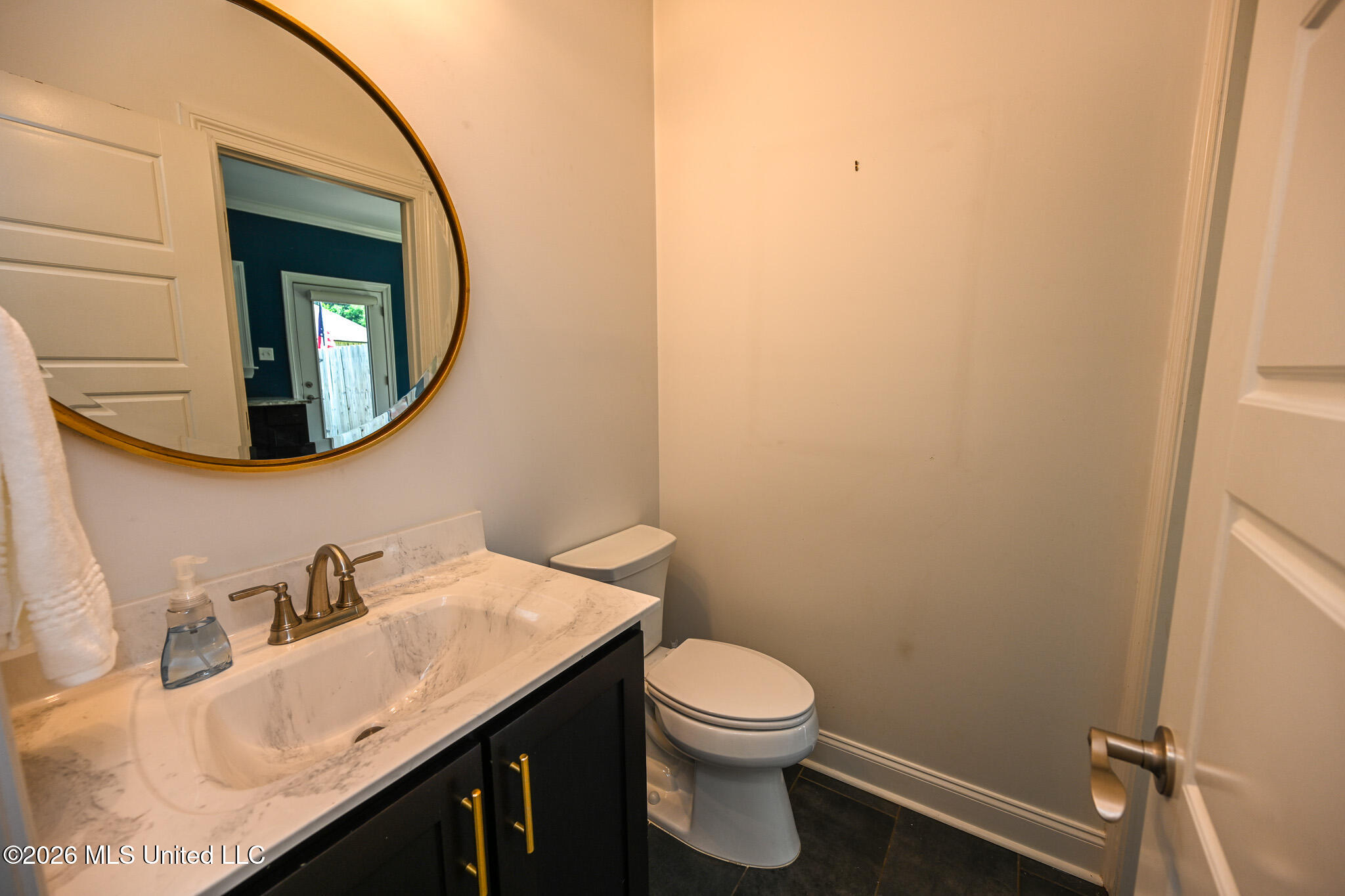 730 Moore Loop Property Photo 23