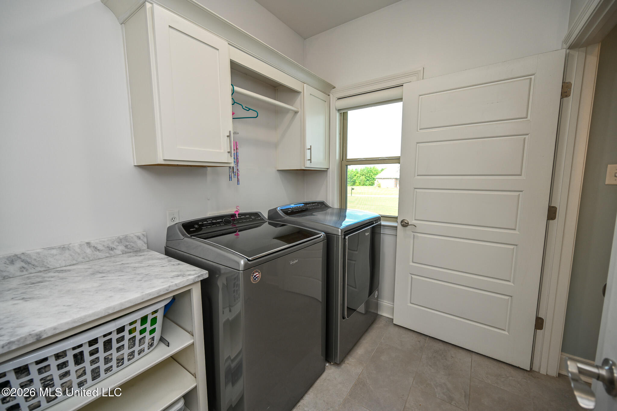 730 Moore Loop Property Photo 34