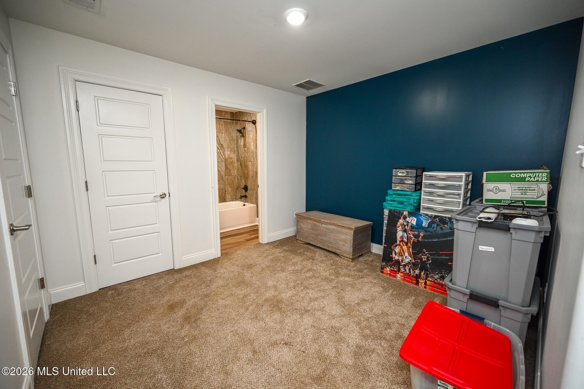730 Moore Loop Property Photo 44