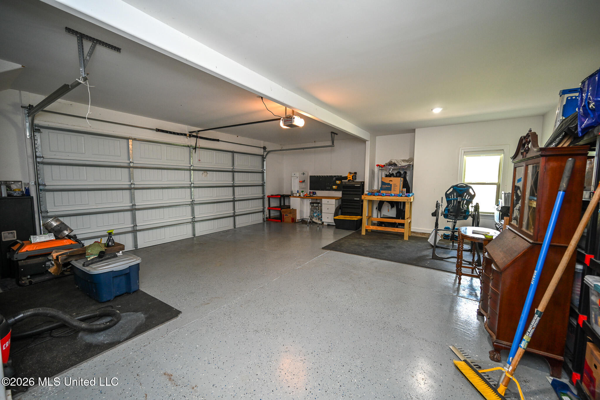 730 Moore Loop Property Photo 45