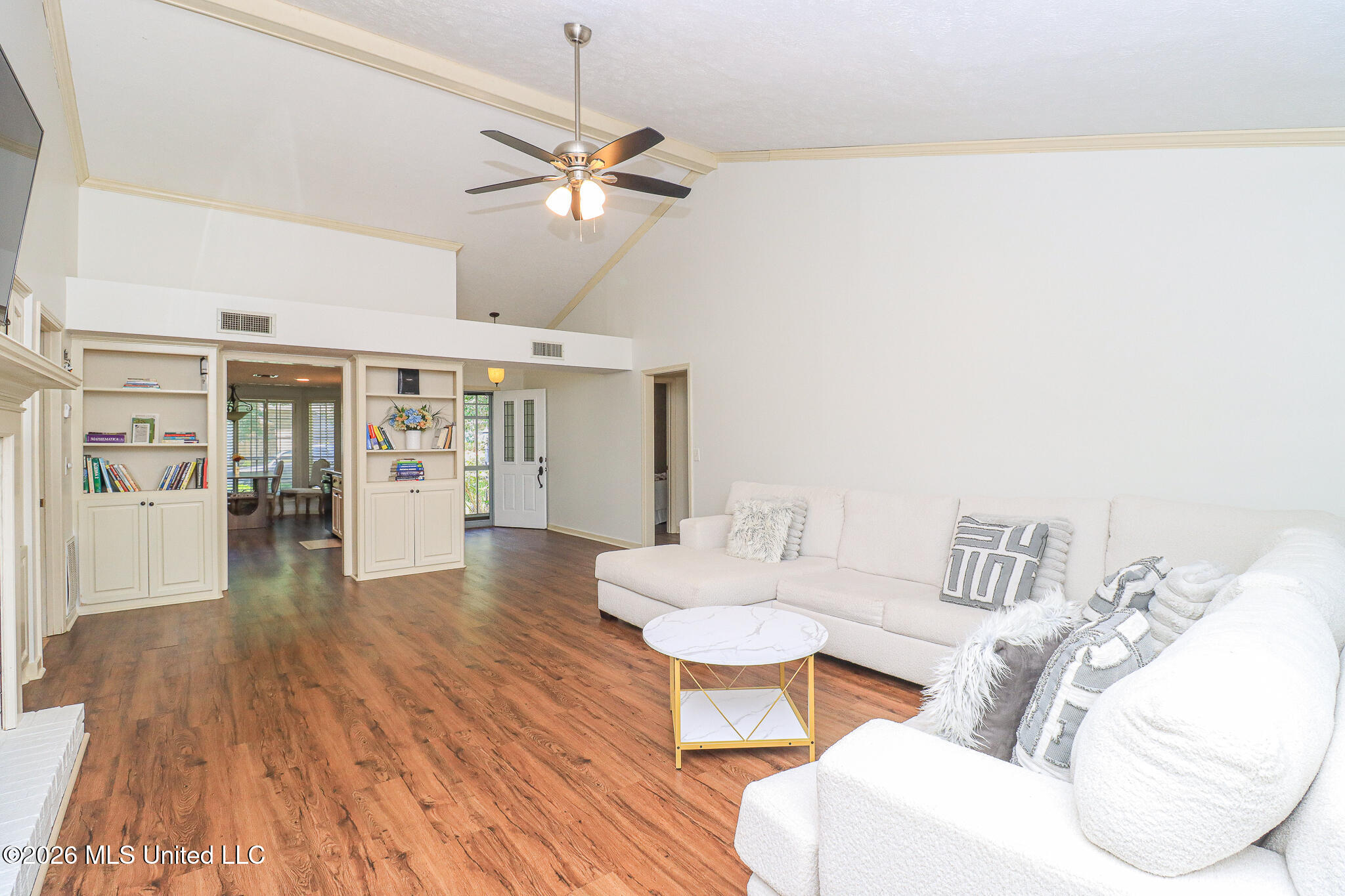 123 Caribbean Cove Property Photo 8