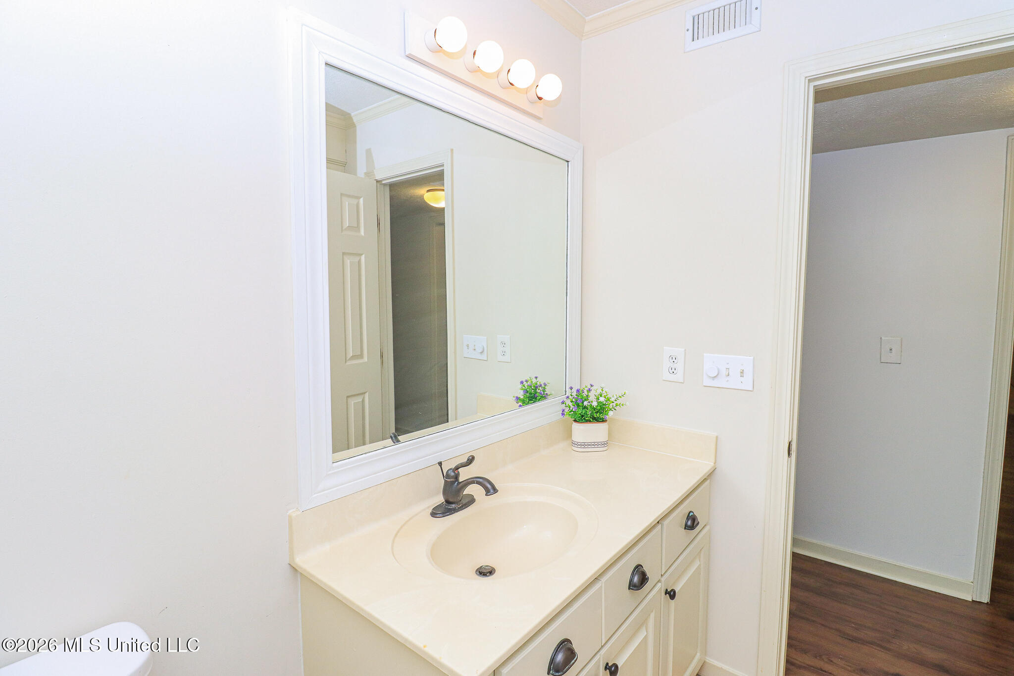 123 Caribbean Cove Property Photo 25