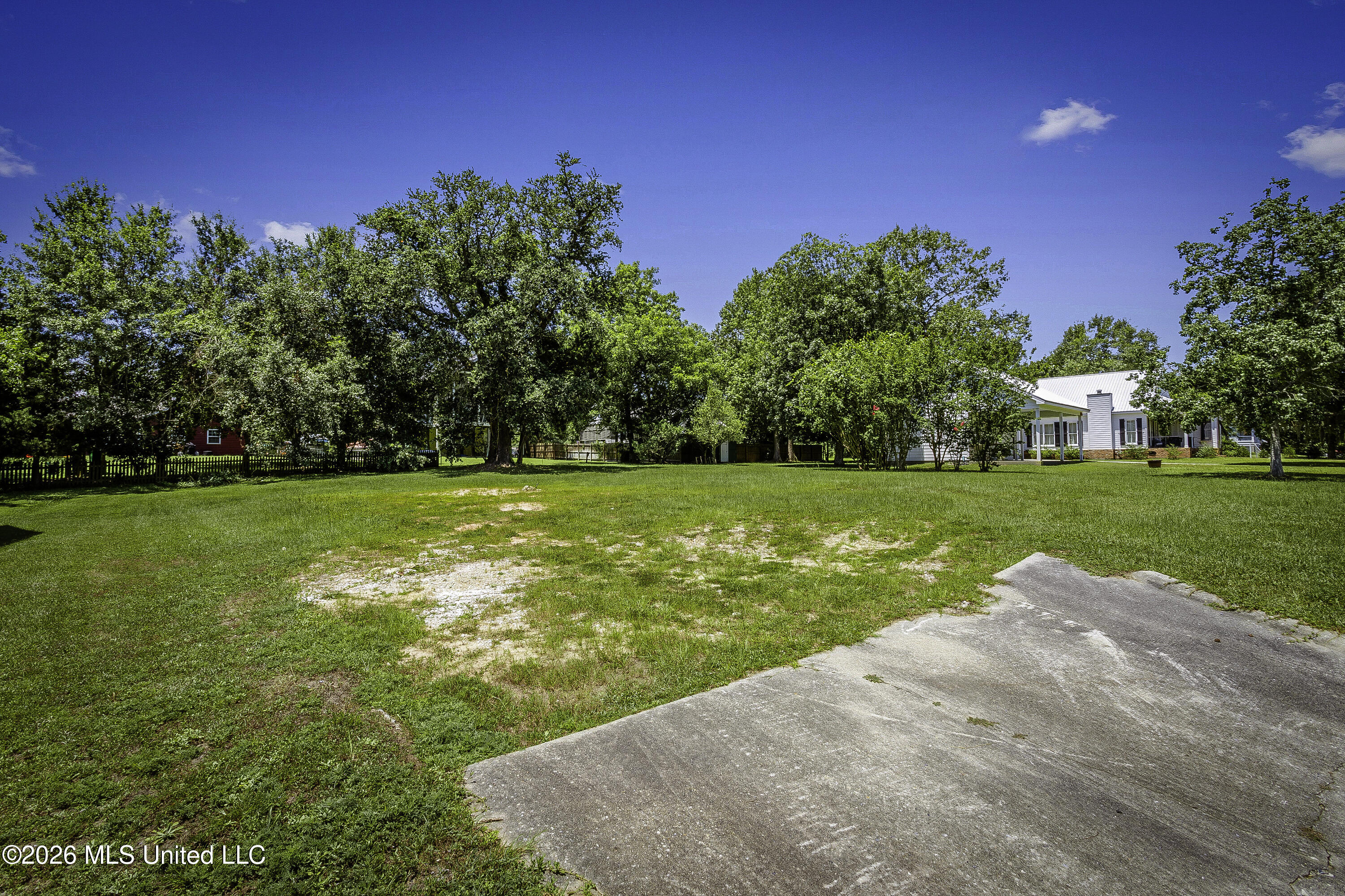 112 Leopold Street Property Photo 5
