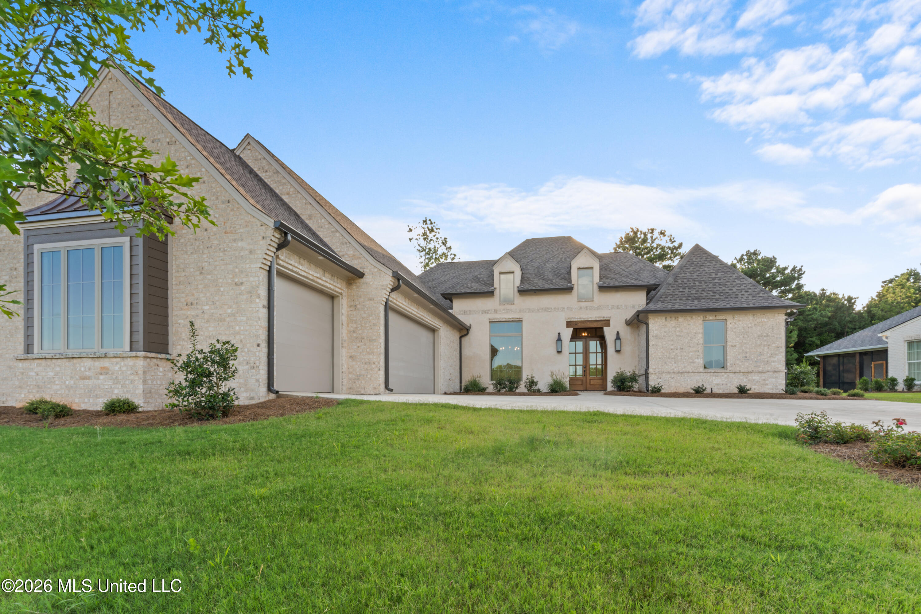 637 Big Valley Loop Property Photo 4