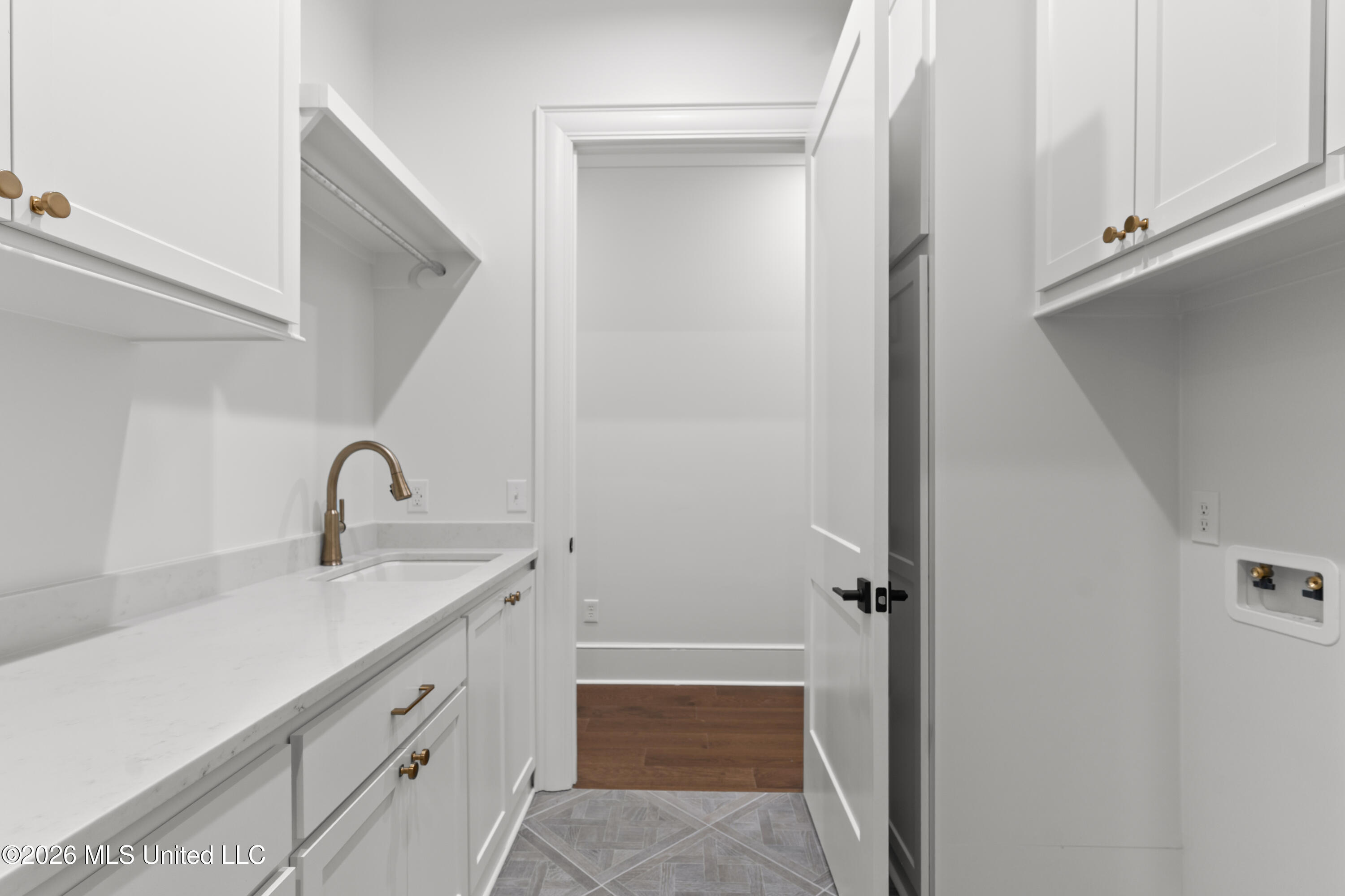 637 Big Valley Loop Property Photo 43