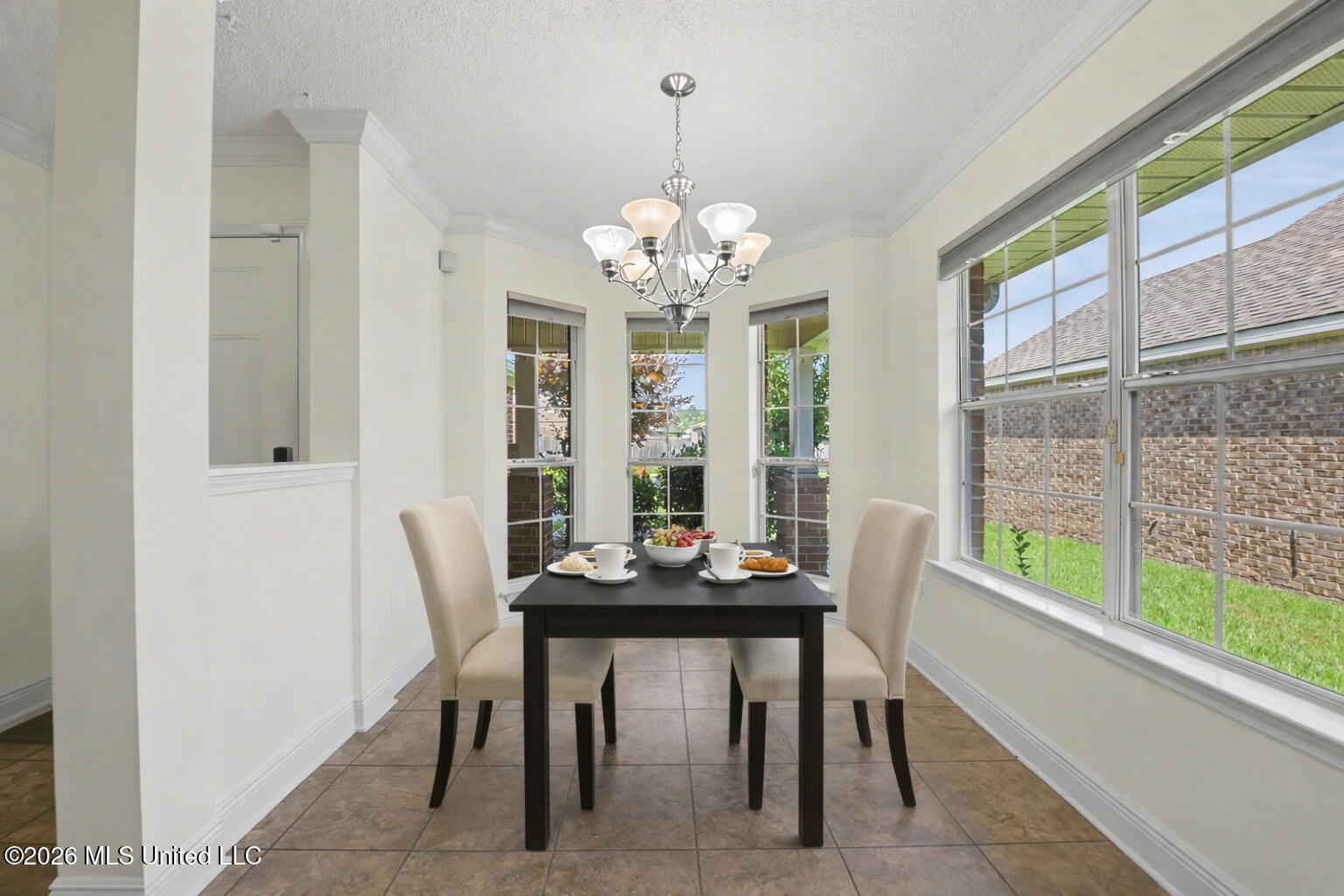 17008 Date Palm Drive Property Photo 9