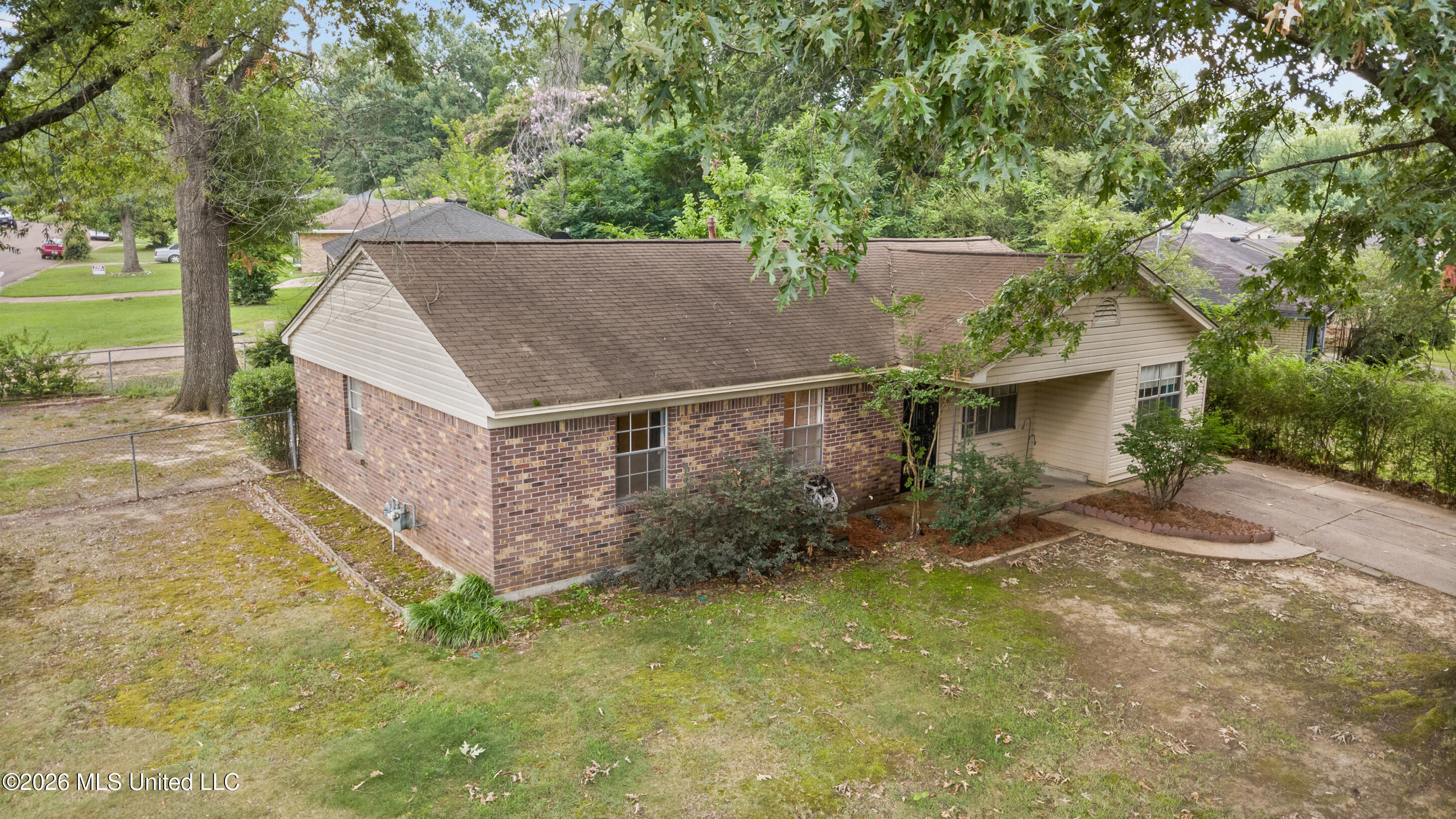 7792 Charleston Drive Property Photo 23
