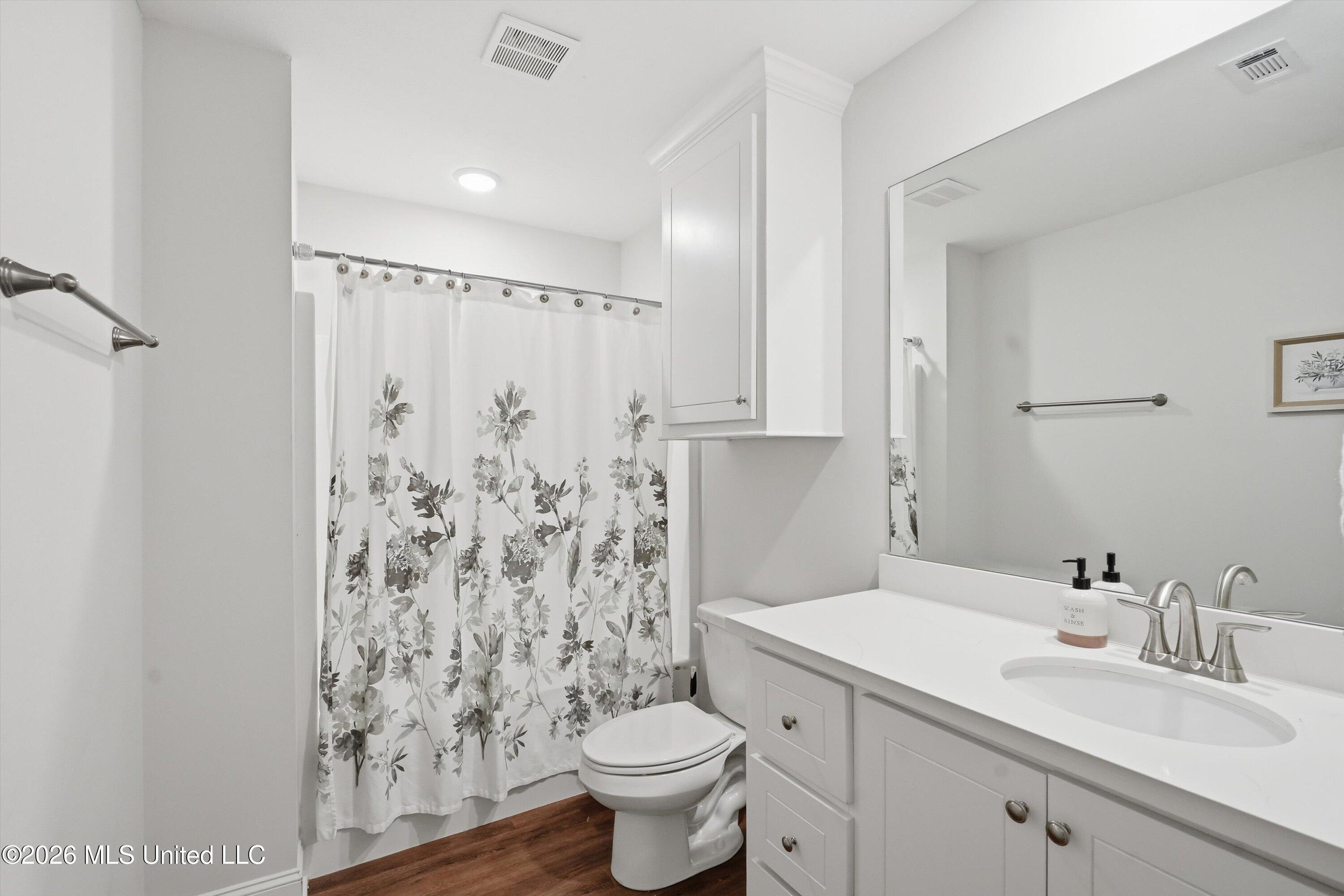 122 Jasmine Cove Drive Property Photo 27