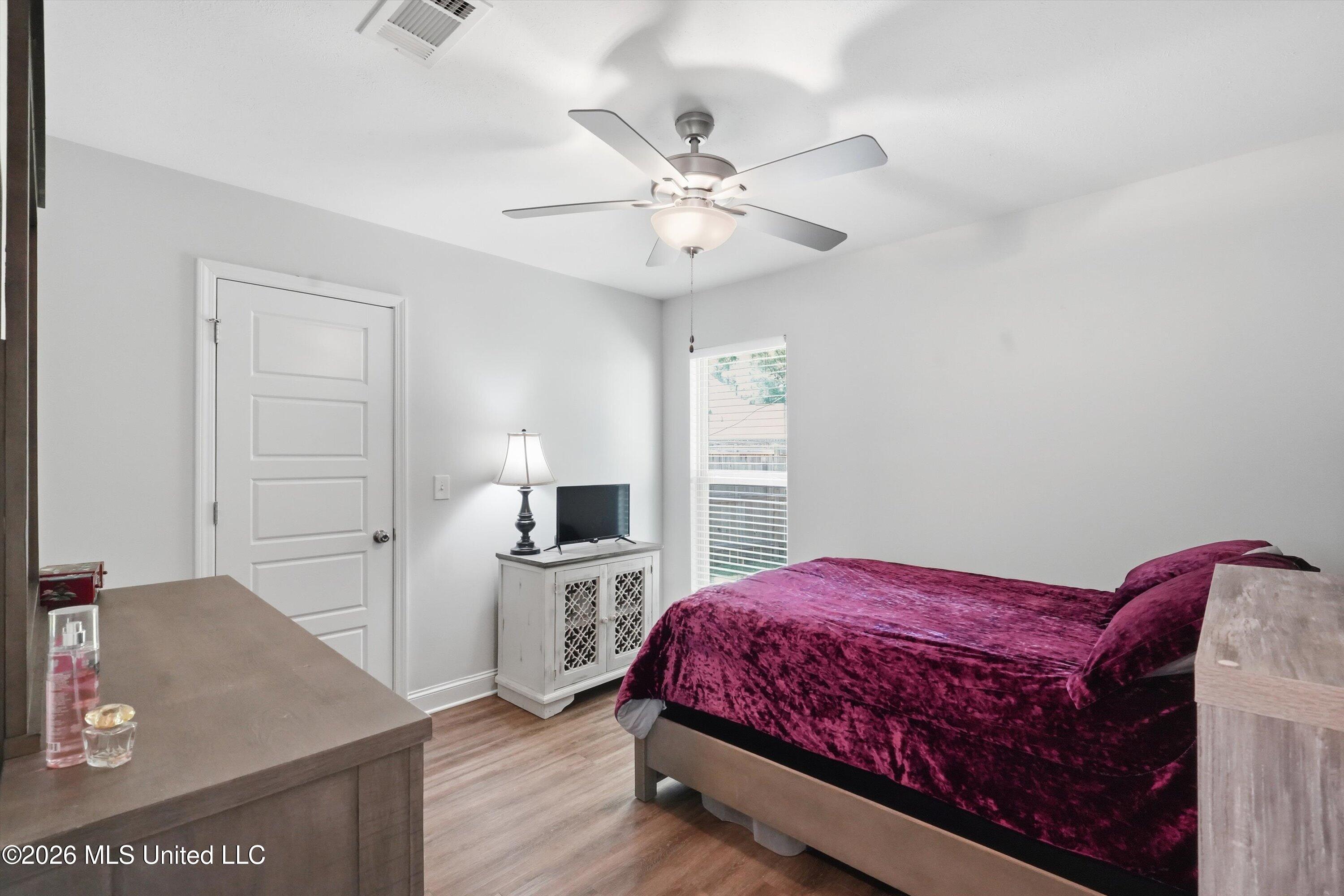 122 Jasmine Cove Drive Property Photo 28