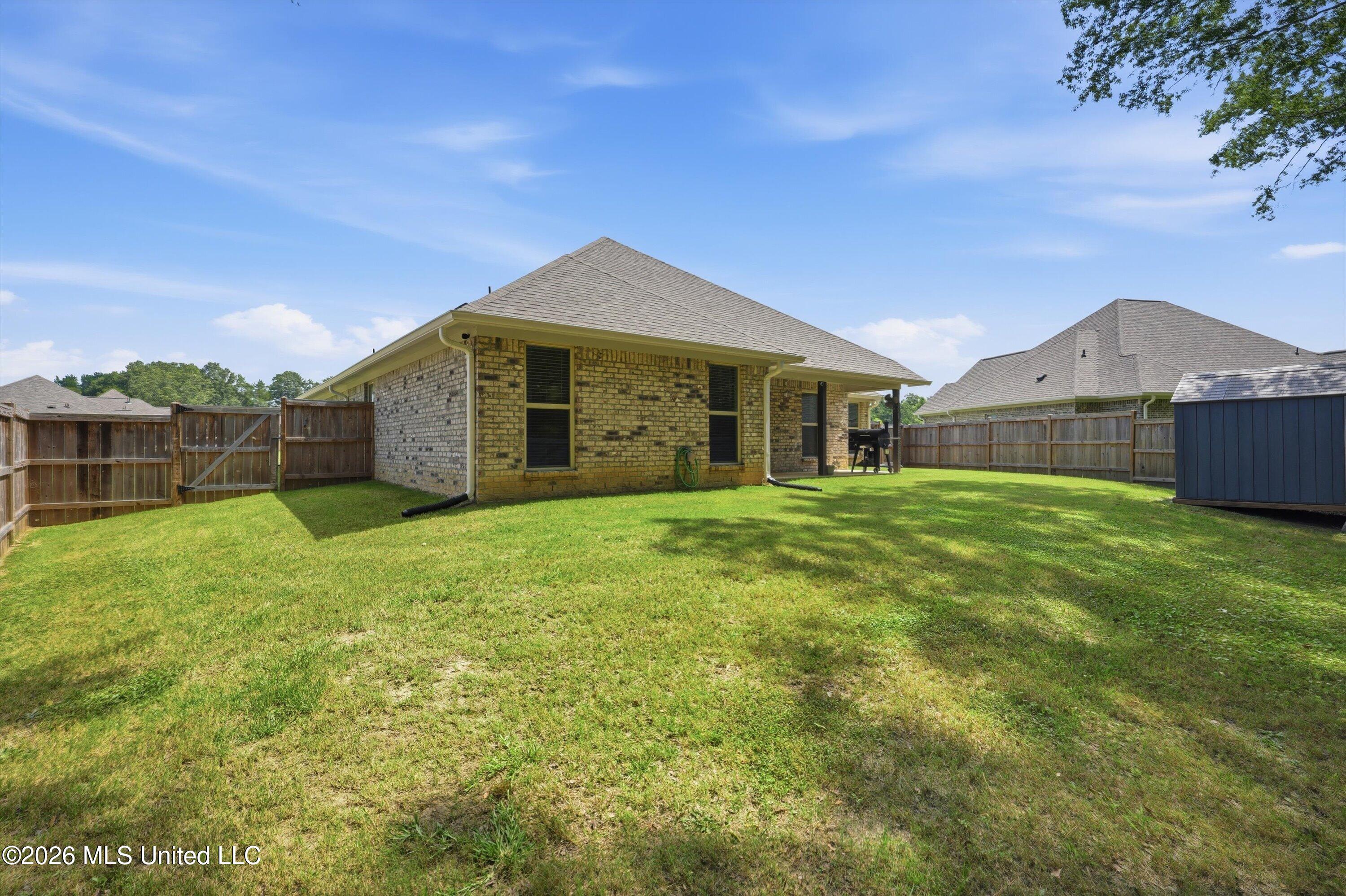 122 Jasmine Cove Drive Property Photo 33