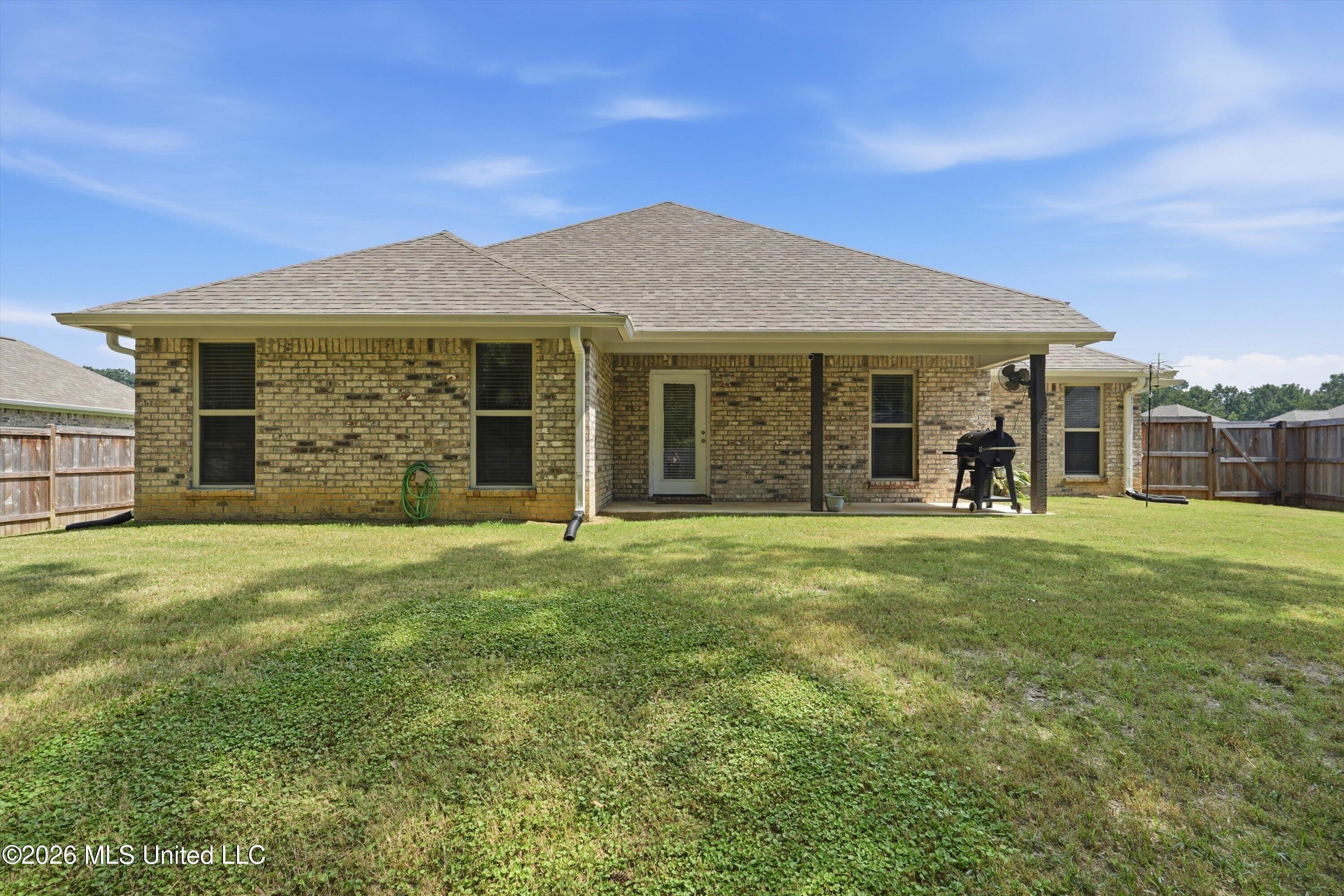 122 Jasmine Cove Drive Property Photo 34