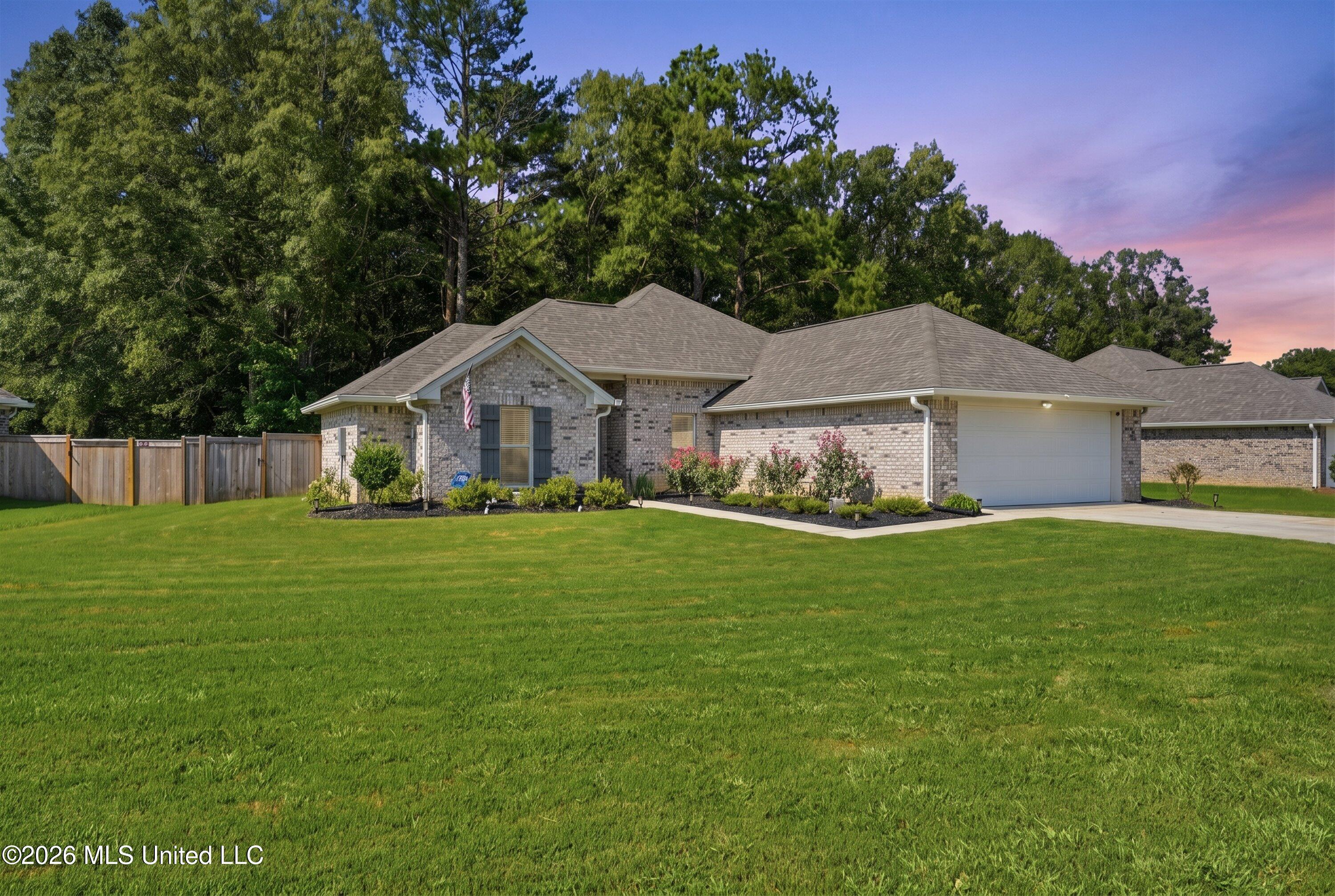 122 Jasmine Cove Drive Property Photo 35