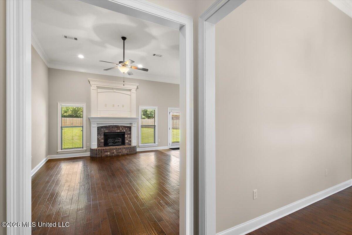 103 Rhemann Boulevard Property Photo 6