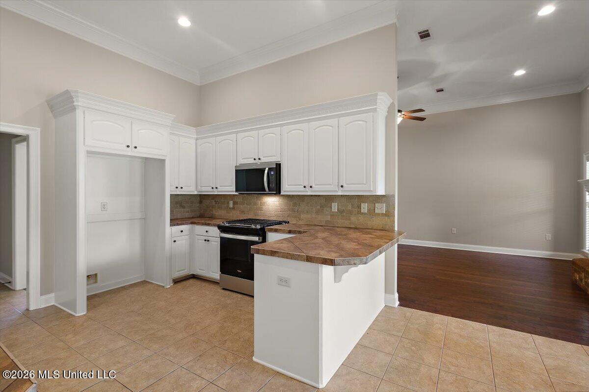 103 Rhemann Boulevard Property Photo 14