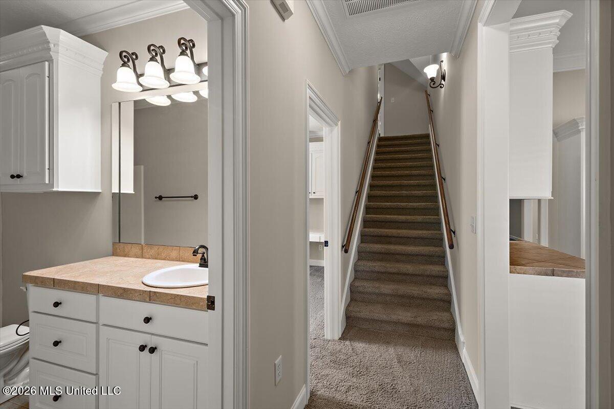 103 Rhemann Boulevard Property Photo 24