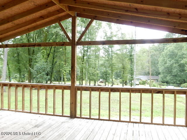 202 Moore Street Property Photo 6