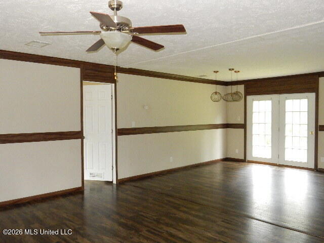 202 Moore Street Property Photo 10