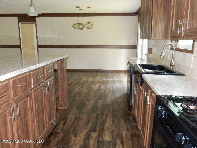 202 Moore Street Property Photo 16
