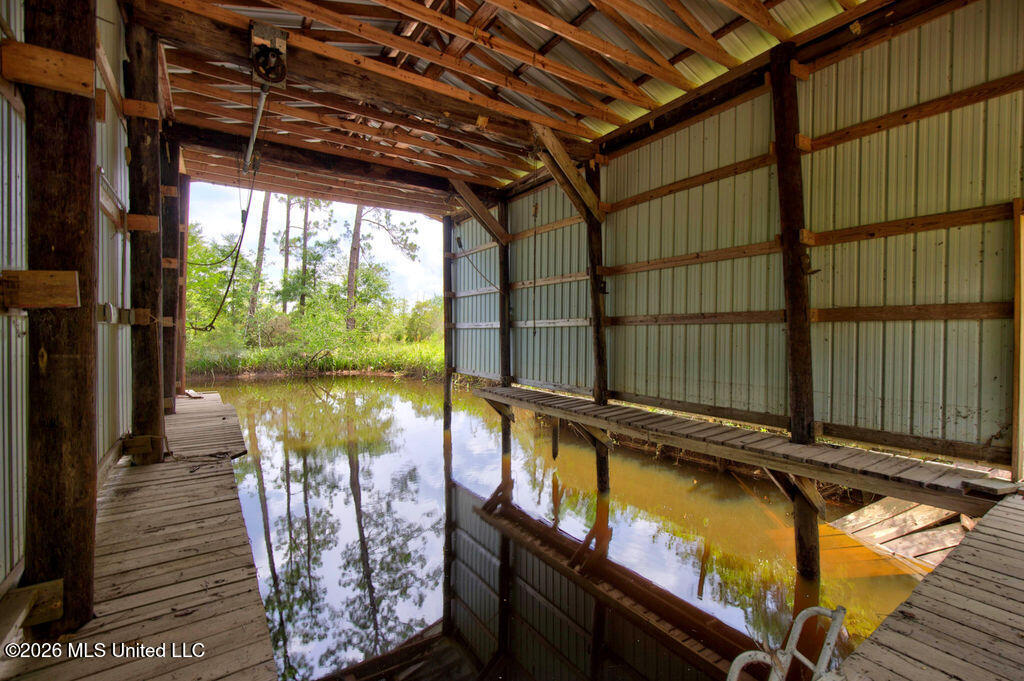 16100 Bayou Cocoa Point Property Photo 4
